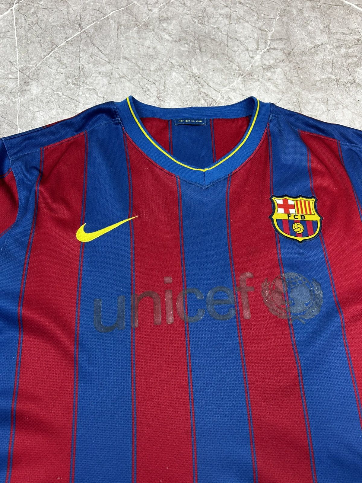 Nike FC BARCELONA 2010/2011 HOME FOOTBALL SOCCER JERSEY NIKE XLL Size US XXL / EU 58 / 5 - 7 Thumbnail