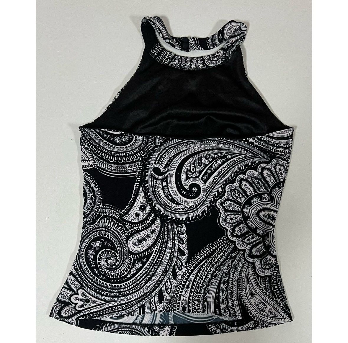Ann Taylor Black Bandana Paisley Print Halter Top Shirt Blouse XS 🖤🤍 Size XS / US 0-2 / IT 36-38 - 3 Thumbnail