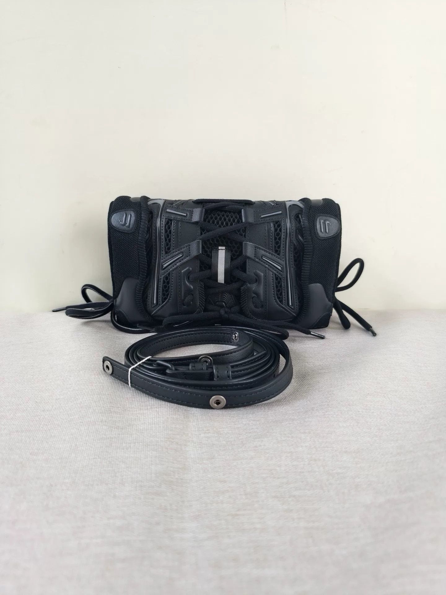 Balenciaga Pre-loved Bag Very good condition Size ONE SIZE - 1 Thumbnail