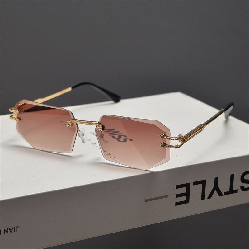 VIBE Future Street ins style custom avant-garde sunglasses Size ONE SIZE - 6 Thumbnail