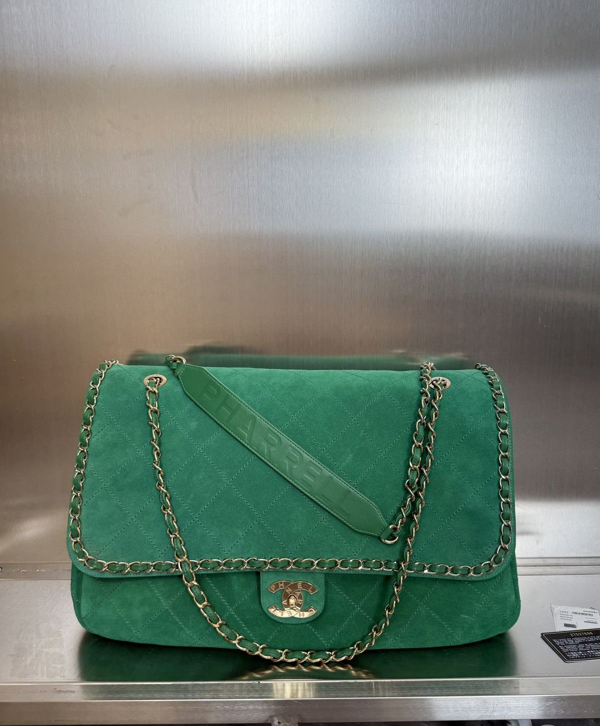 Chanel Chanel X Pharrell Williams XXL Suede Flap Bag Green Size ONE SIZE - 3 Thumbnail