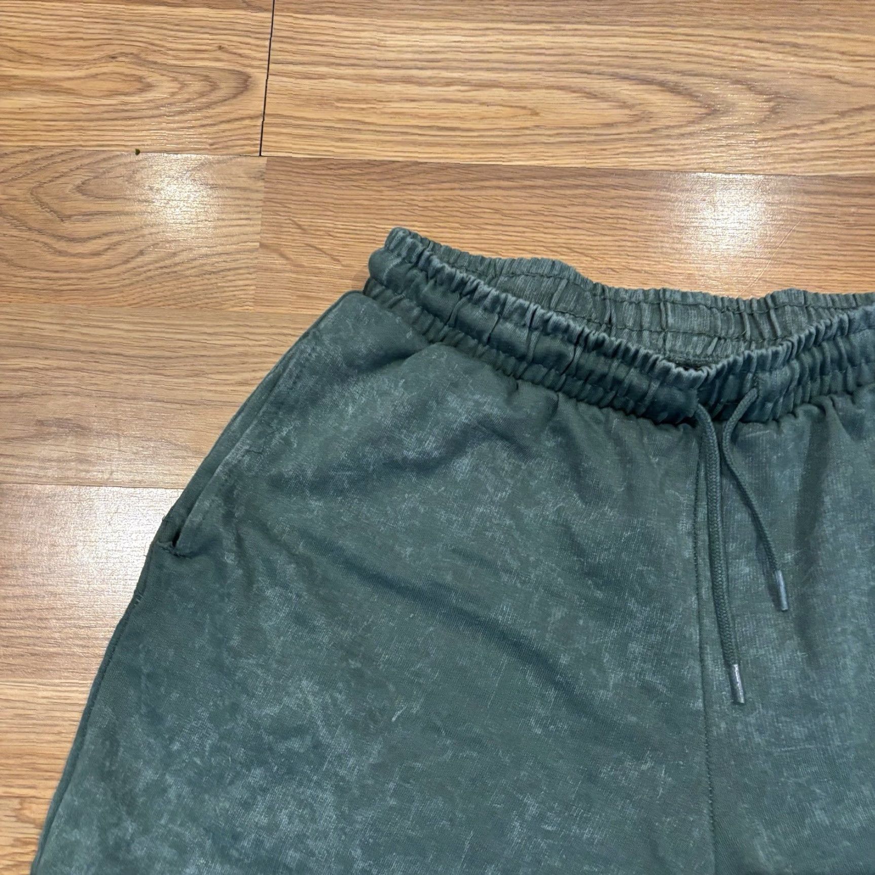Vintage Wu-Tang Clan Green Sweat Fleece Athletic Shorts With Pockets Men’s Medium Size US 31 - 4 Thumbnail