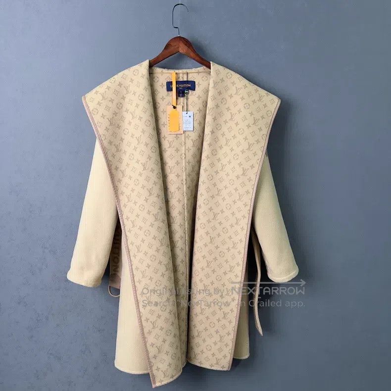 Louis Vuitton Louis Vuitton coat Size XS / US 0-2 / IT 36-38 - 2 Thumbnail
