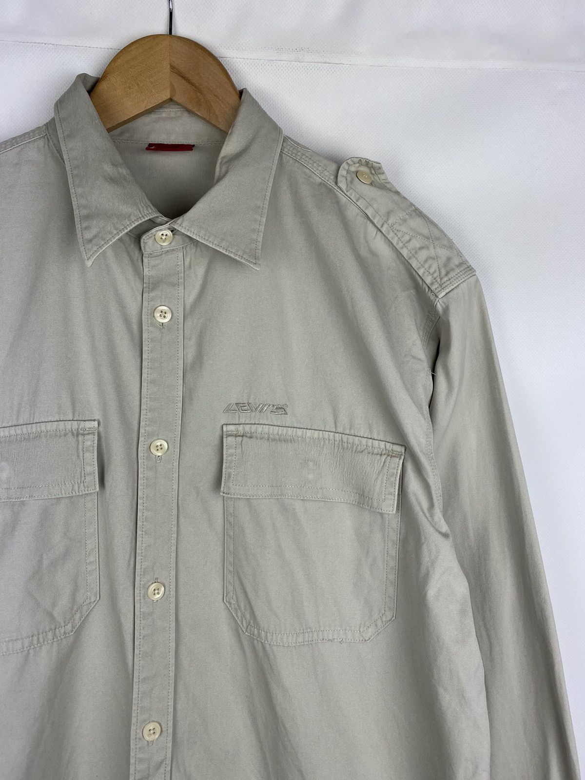 Levi's × Vintage Levis Red Tab vintage men’s military shirt overshirt Size US XL / EU 56 / 4 - 5 Thumbnail
