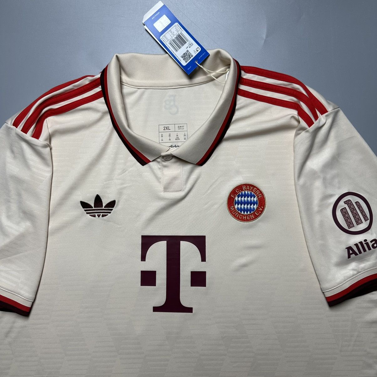 Vintage BAYERN ADIDAS 2024/2025 FOOTBALL THIRD JERSEY #25 MULLER Size US XXL / EU 58 / 5 - 4 Thumbnail