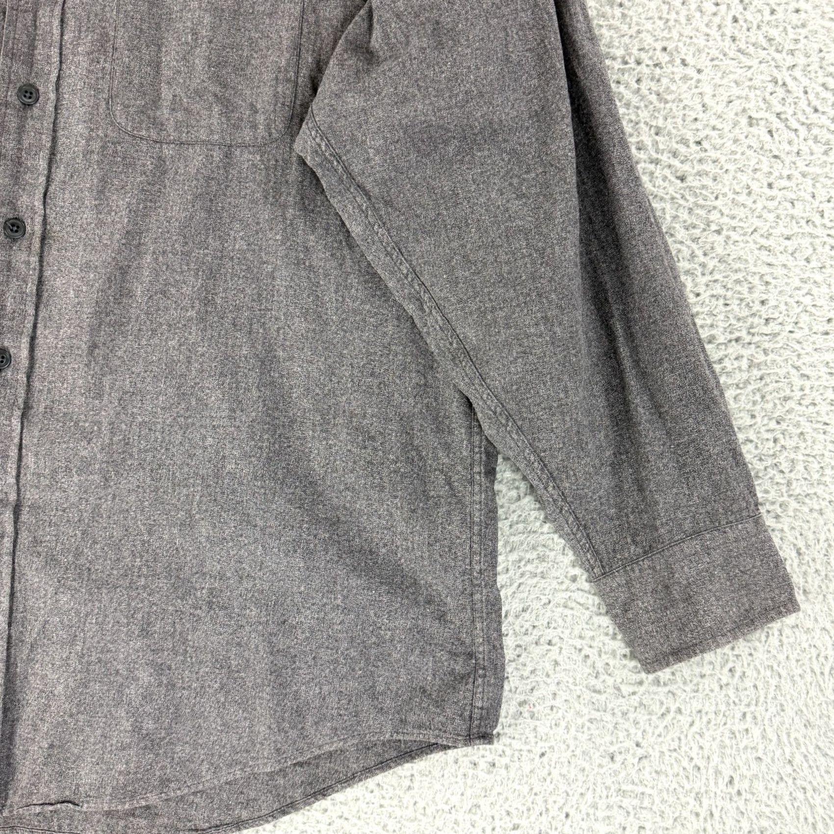 Brooks Brothers VINTAGE Brooks Brothers Button-Down Shirt Mens L Gray City Classic Preppy 50" Chest 29.5" Length Mens Size US L / EU 52-54 / 3 - 3 Thumbnail