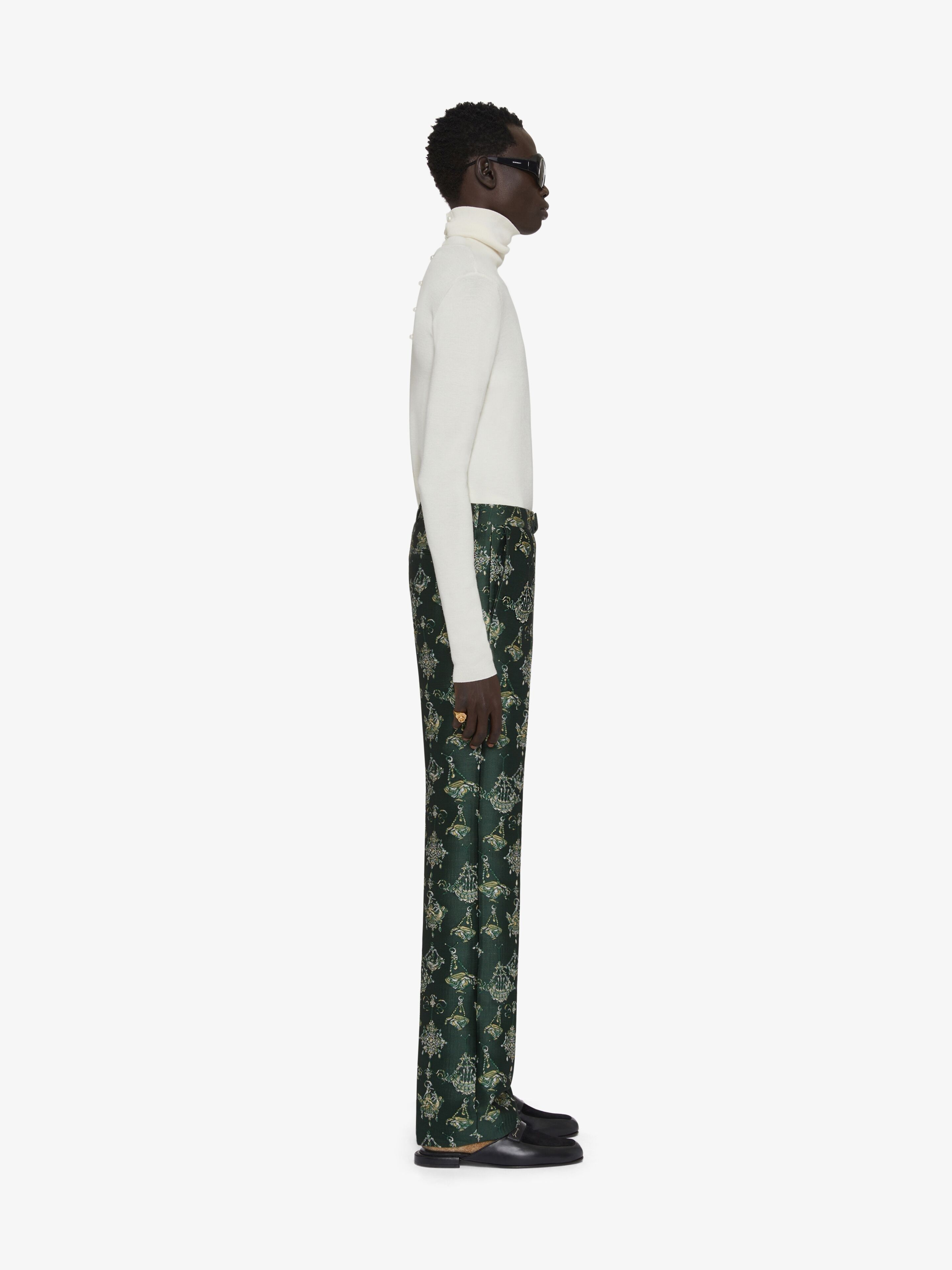 Givenchy o1w1db10925 Turtle Neck Sweater Half Back Opening in White Size US XL / EU 56 / 4 - 3 Thumbnail