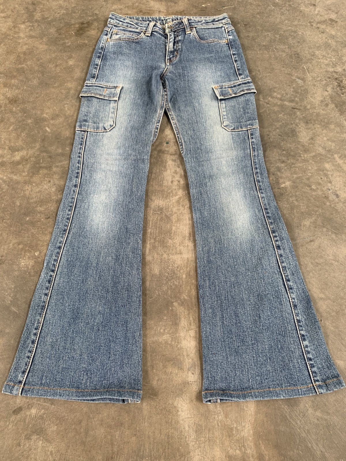 Japanese Brand 2000s y2k flare cargo jeans Size 26" / US 2 / IT 38 - 1 Thumbnail