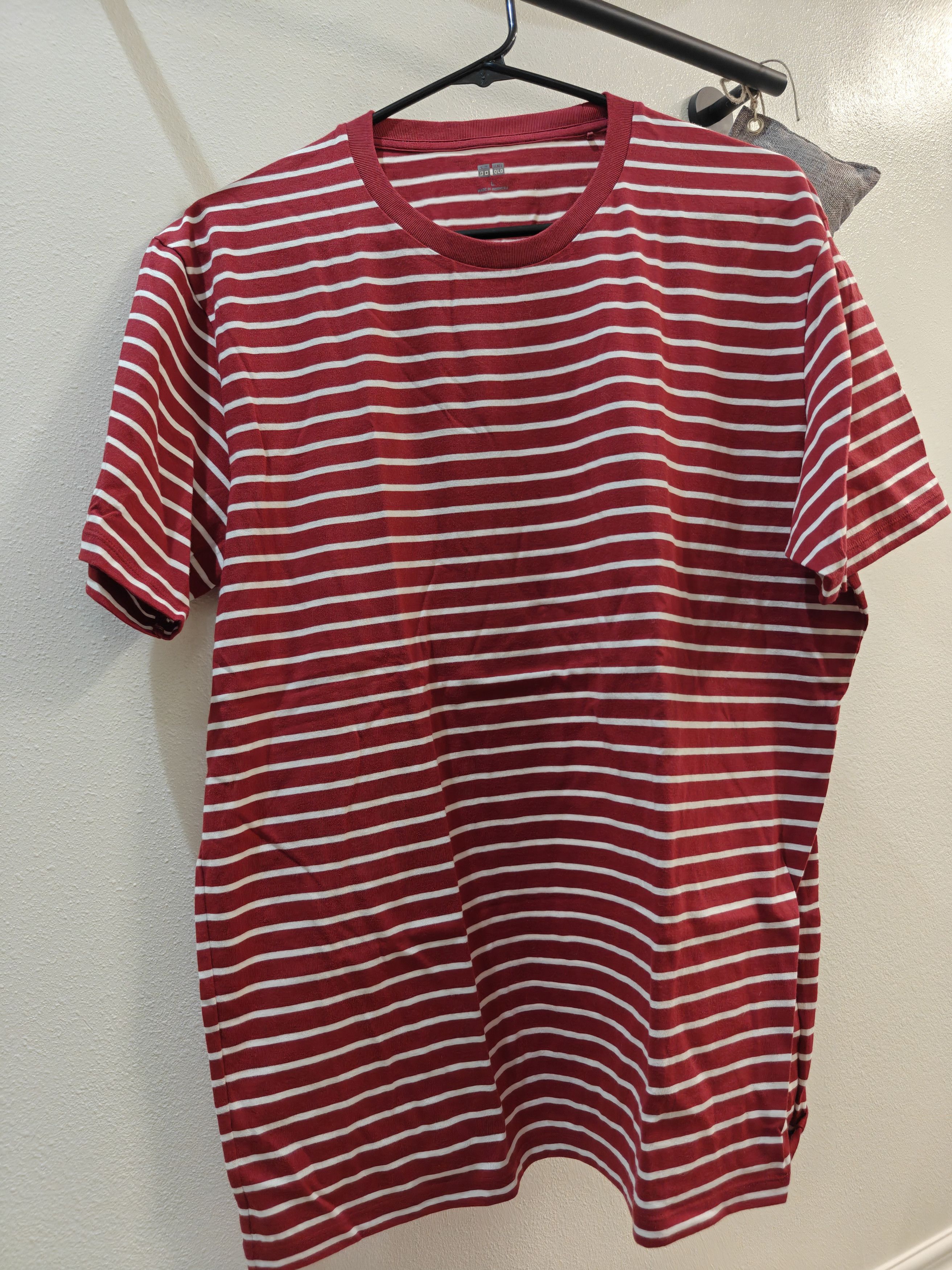 Uniqlo Uniqlo Red Striped T Shirt Size US L / EU 52-54 / 3 - 1 Thumbnail