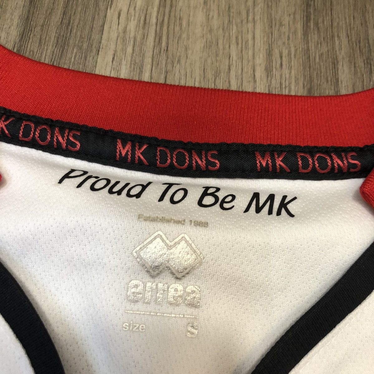 Errea MK Dons 15/16 home shirt Size US S / EU 44-46 / 1 - 7 Thumbnail