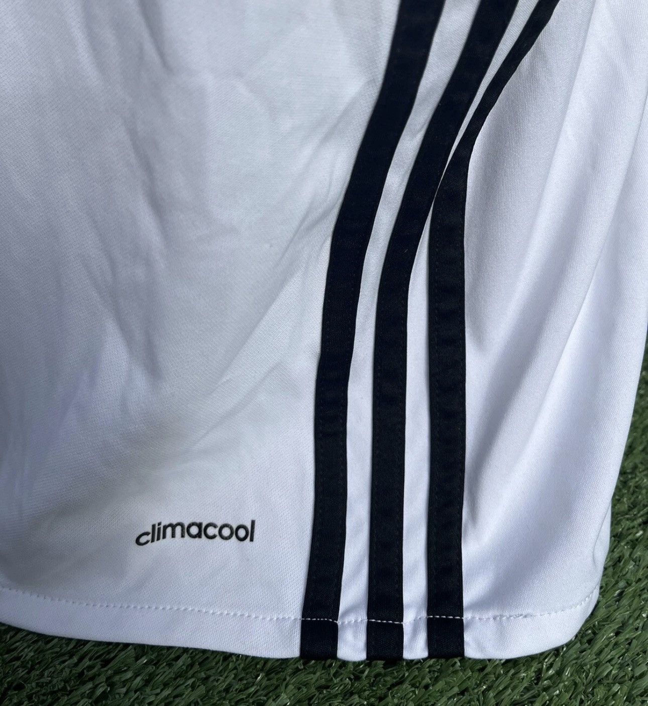 Adidas Jersey ozil germany Size US XL / EU 56 / 4 - 10 Thumbnail
