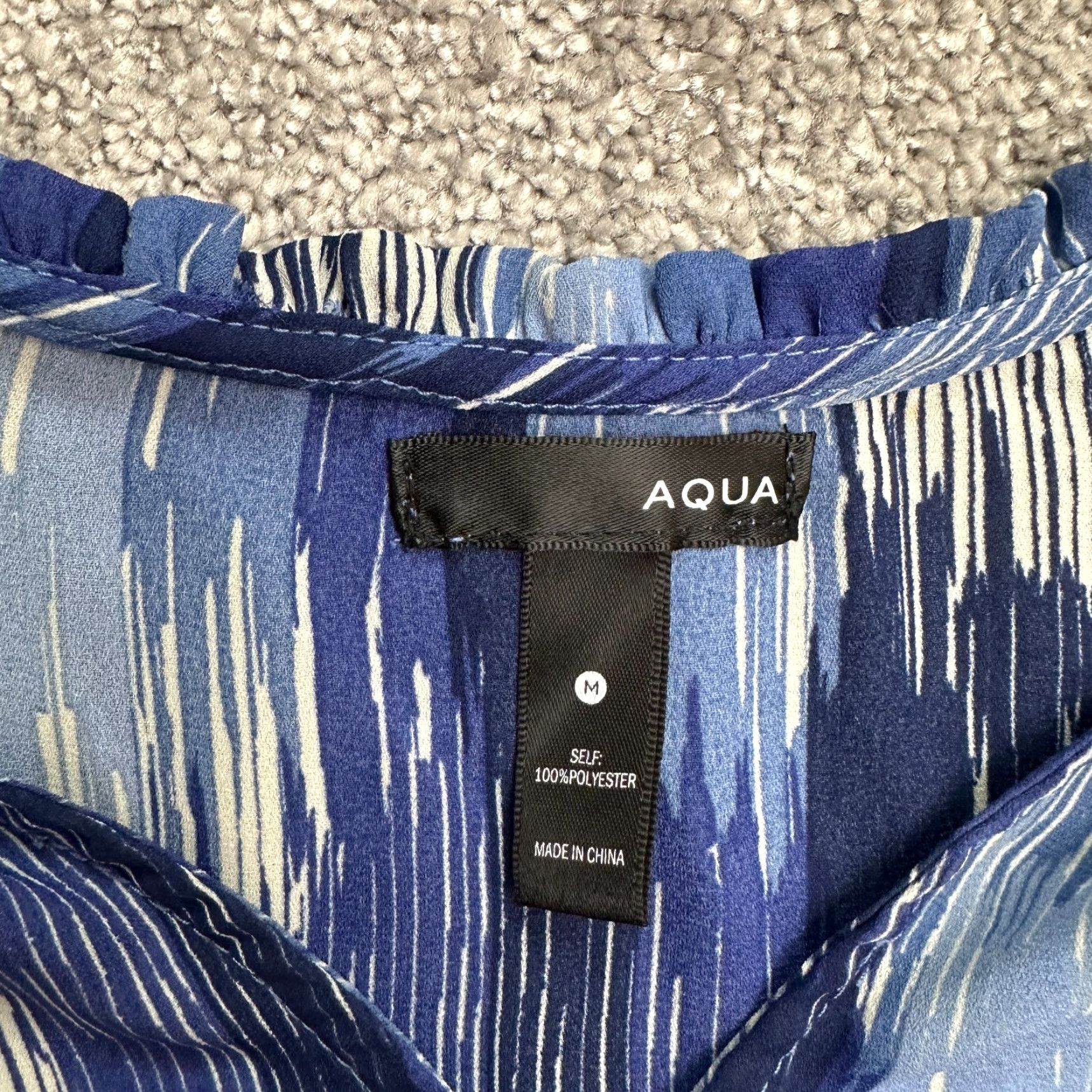 AQUA Aqua Blouse Shirt Womens M Blue V-Neck Long Sleeve Tunic Casual Knit Polyester Regular Size M / US 6-8 / IT 42-44 - 5 Thumbnail