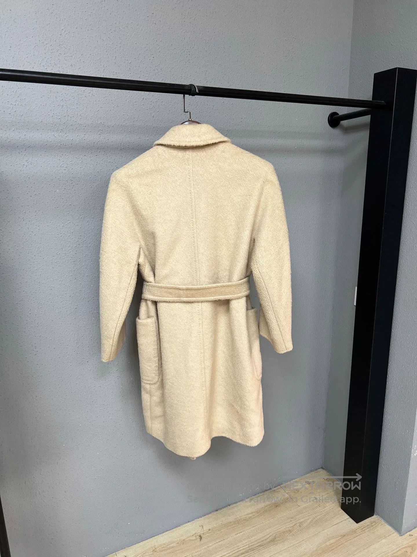 Max Mara Maxmara Beige Crine Coat Size 34. Size XS / US 0-2 / IT 36-38 - 2 Thumbnail