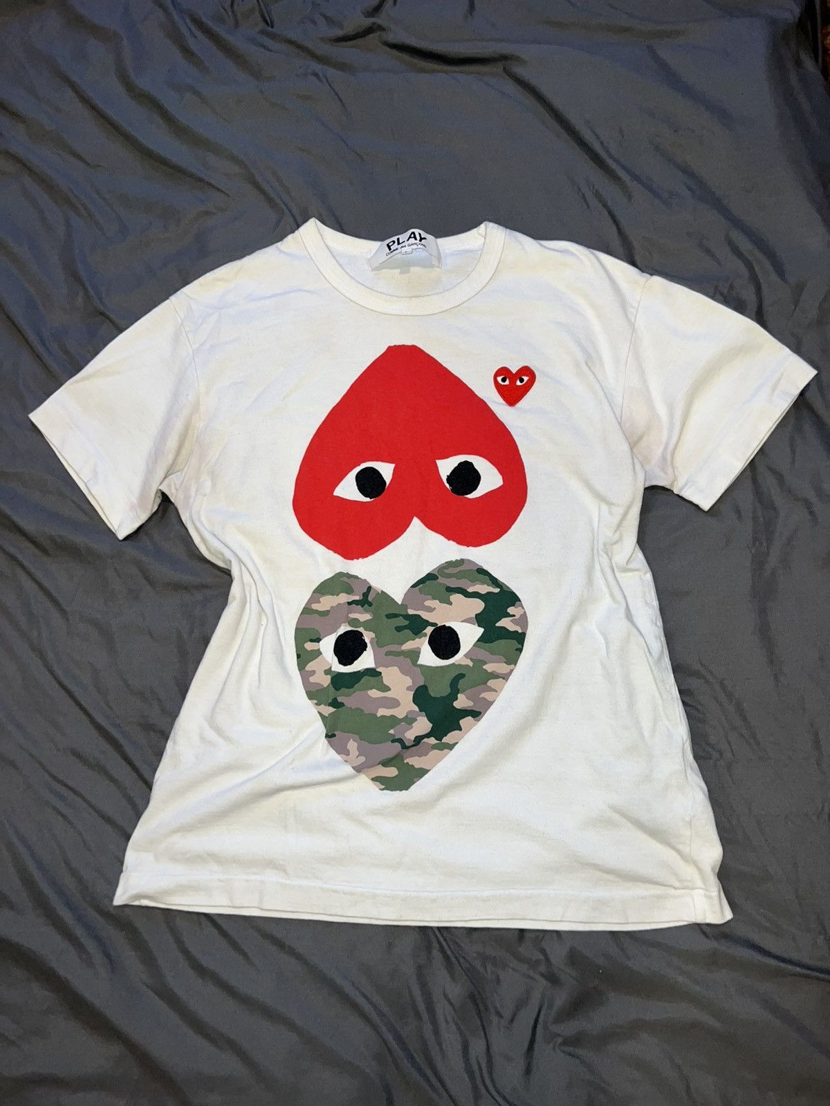 Comme des Garcons Comme De Garcons hearts Tee Size US L / EU 52-54 / 3 - 1 Thumbnail