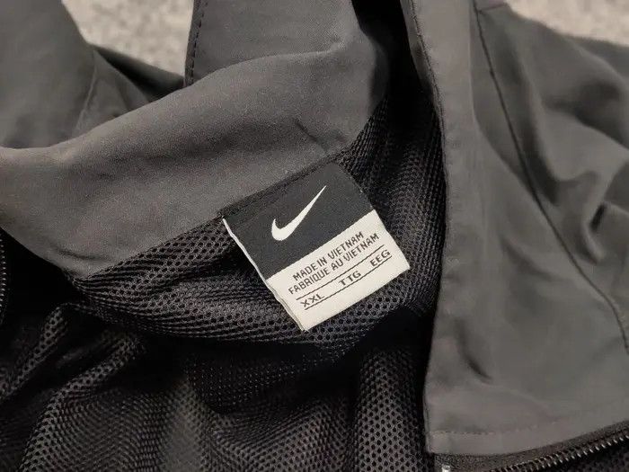 Nike Vintage Y2K Nike Swoosh Black Drill Lightweight Track Jacket Size US XL / EU 56 / 4 - 9 Thumbnail