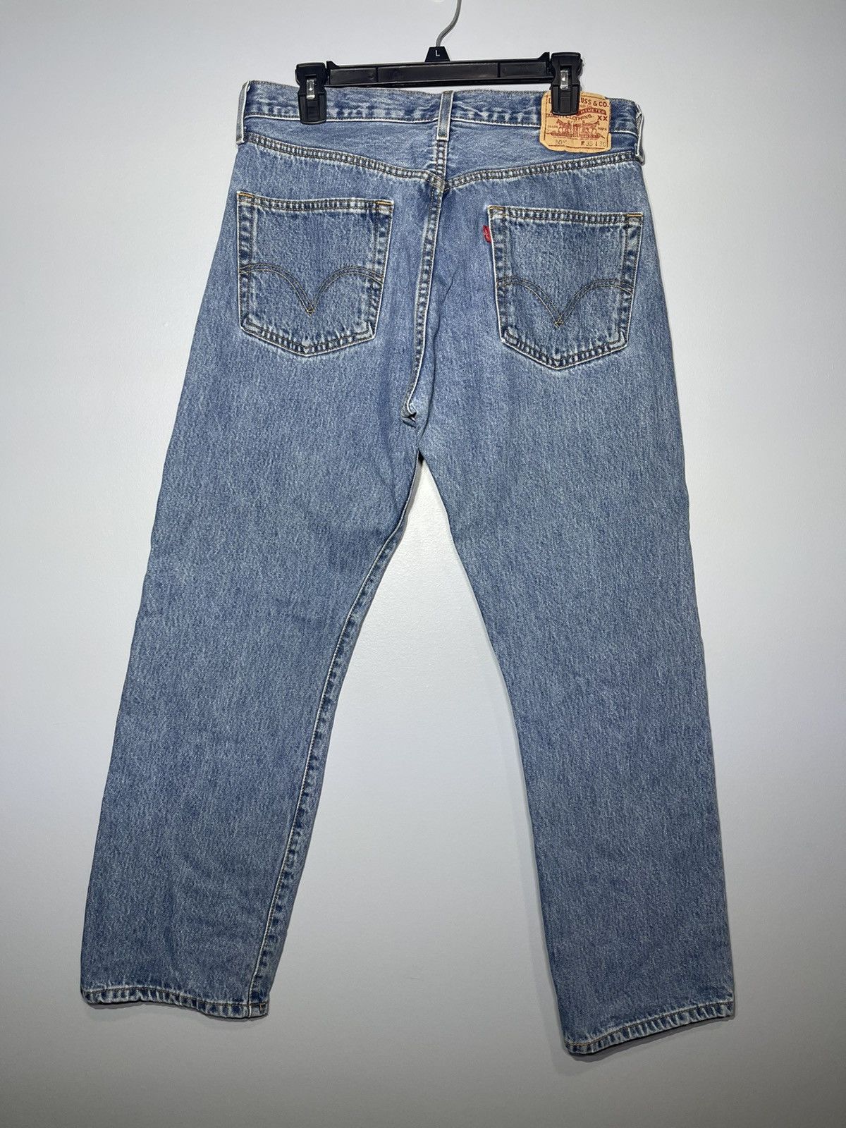 Levi's Vintage Clothing Vintage Levis 501XX Mens Jeans 35x30 Blue Y2K Button Fly Size US 35 - 4 Thumbnail