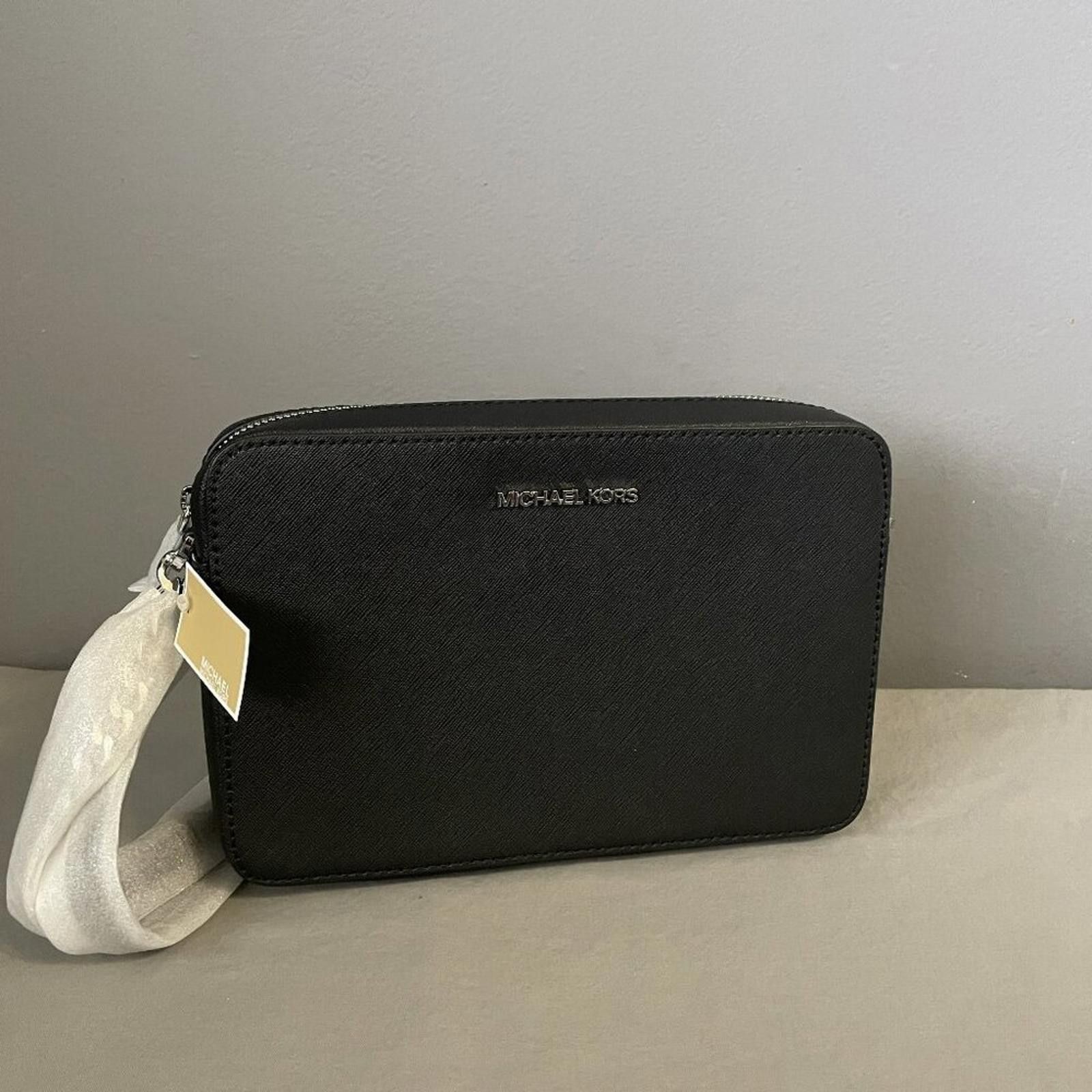 Michael Kors NWT MICHAEL KORS Jet Set Item Crossbody Bag Black Size ONE SIZE - 1 Thumbnail