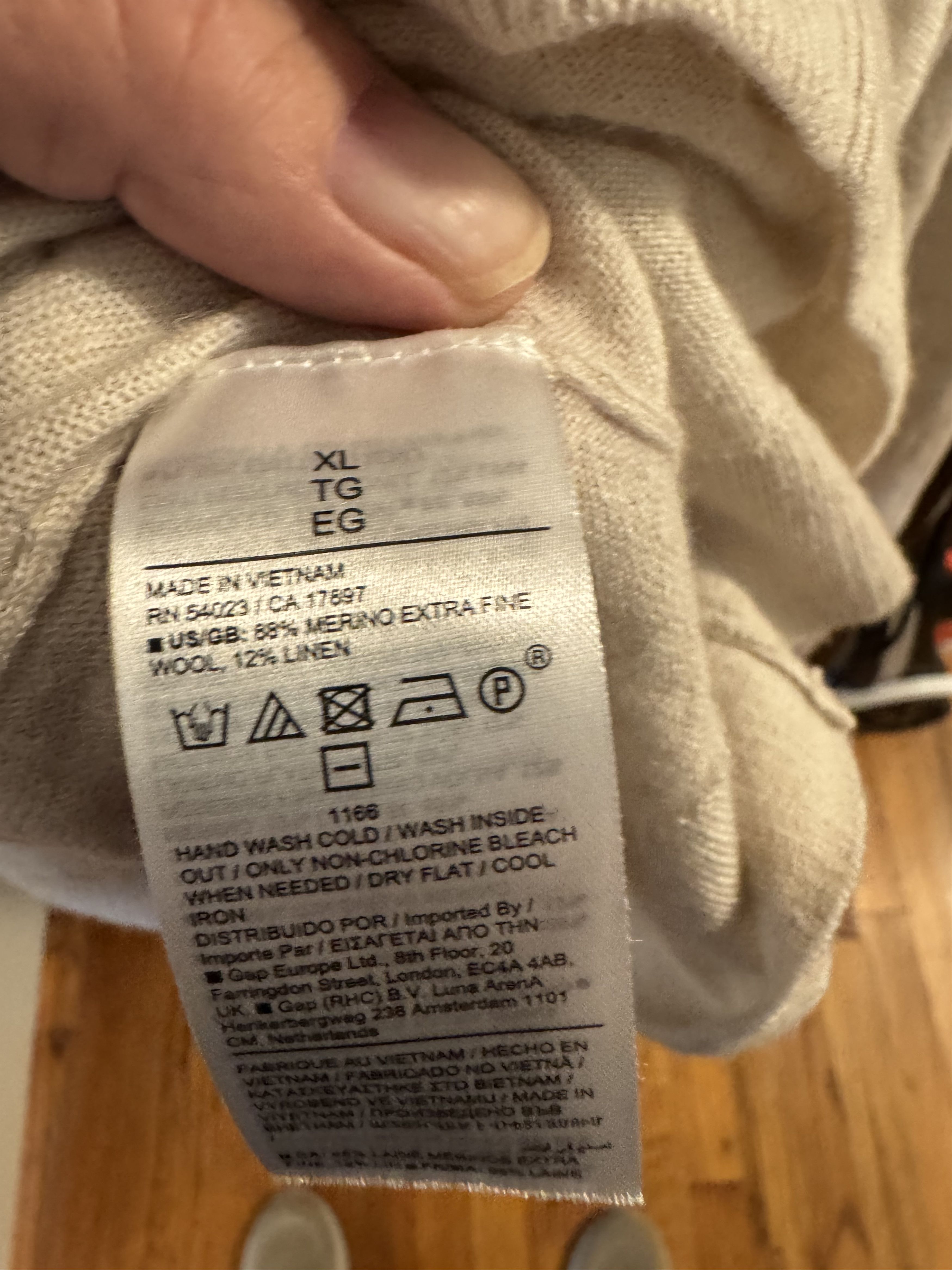 Banana Republic Banana Republic Light Sweater Size US XL / EU 56 / 4 - 2 Thumbnail