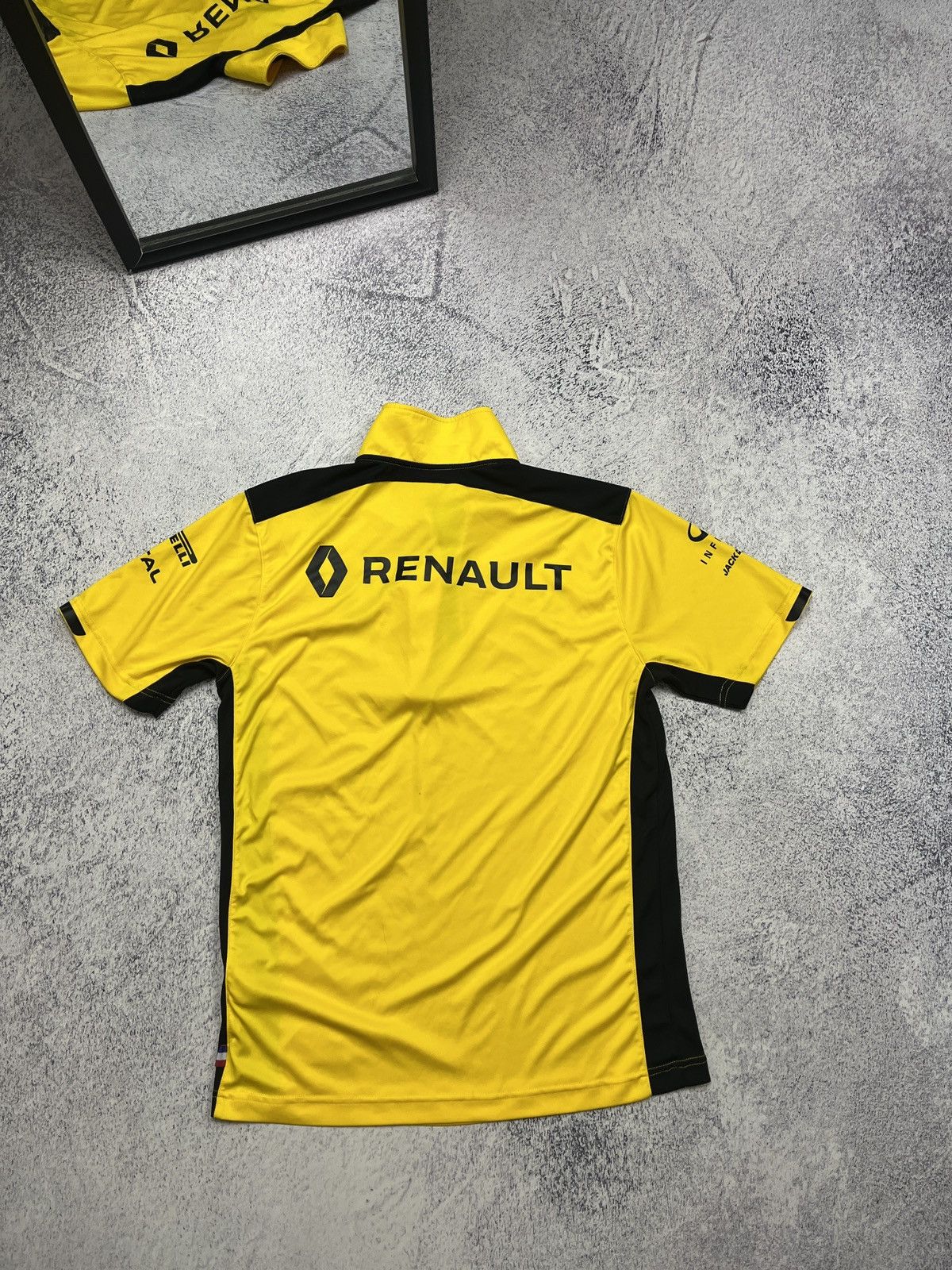 Formula 1 Renault Infinity Racing F1 Formula Uni Polo Shirt Jersey Y2k Size US M / EU 48-50 / 2 - 11 Thumbnail