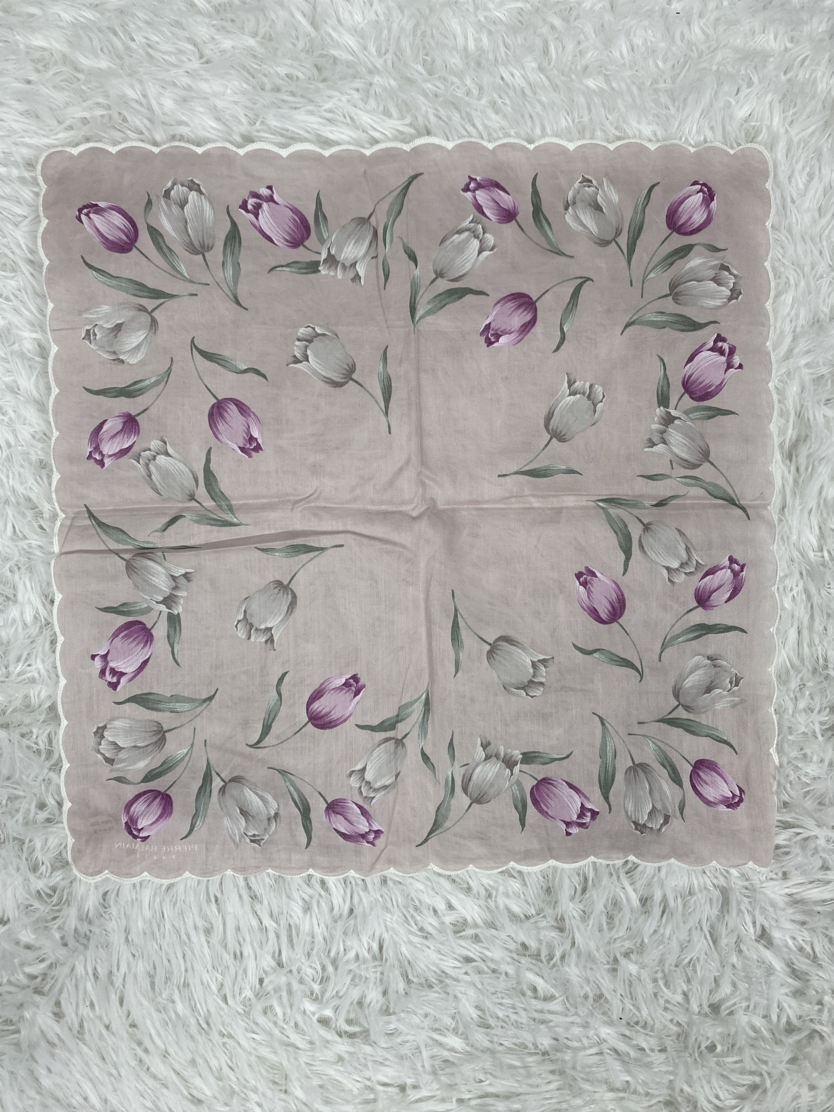 Pierre Balmain × Vintage Vintage Pierre Balmain Handkerchief Neckerchief PH0352 Size ONE SIZE - 4 Thumbnail