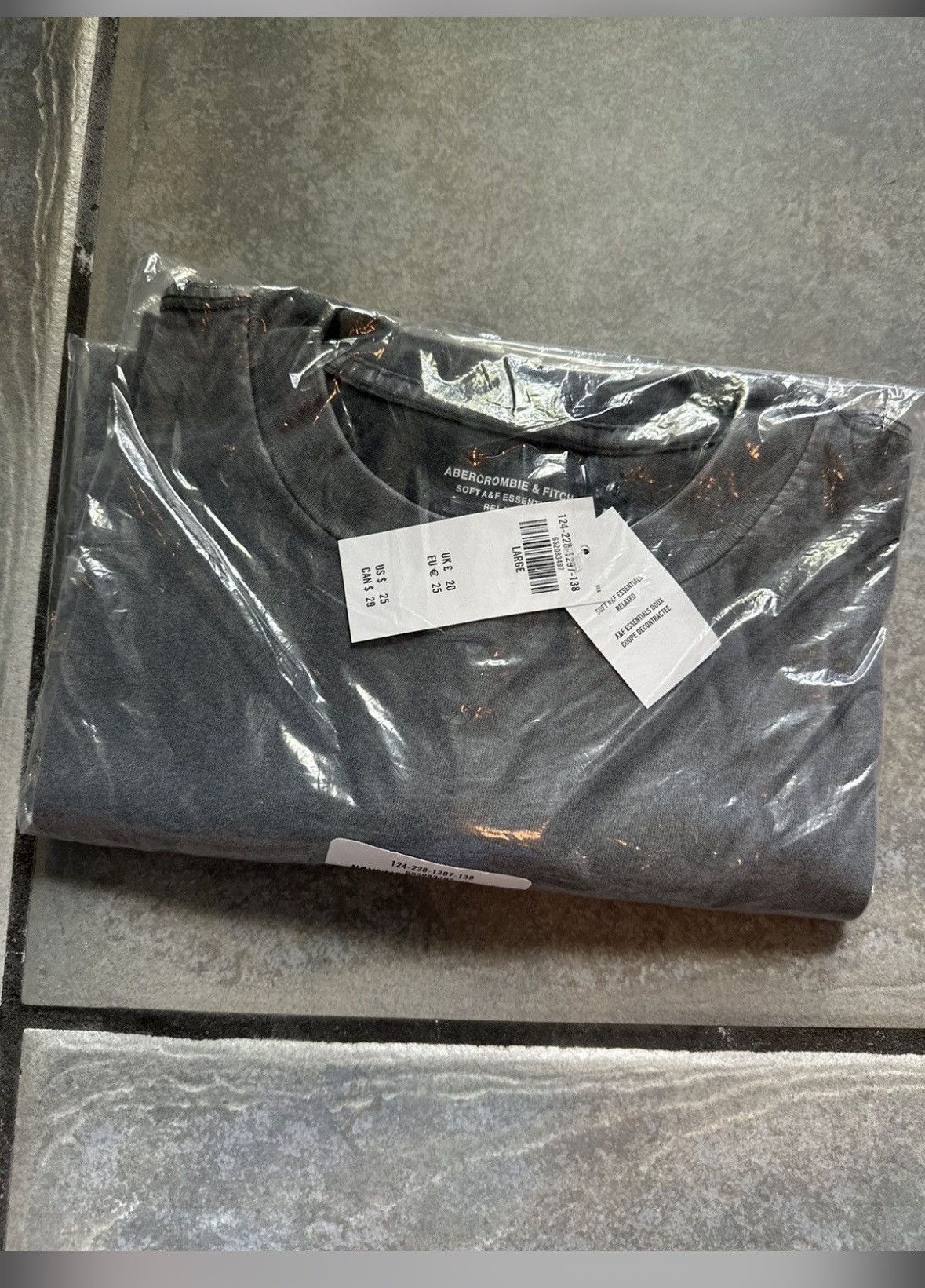 Abercrombie & Fitch Abercrombie & Fitch Relaxed Essential Tee Size US L / EU 52-54 / 3 - 3 Thumbnail