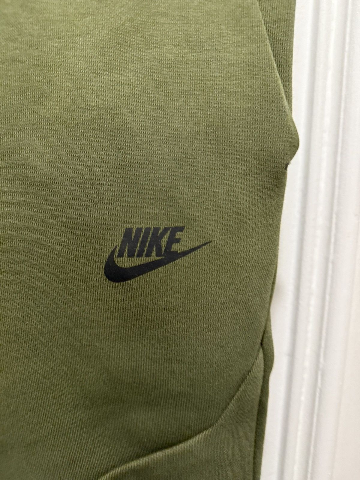 Nike Nike Size US 32 / EU 48 - 2 Thumbnail