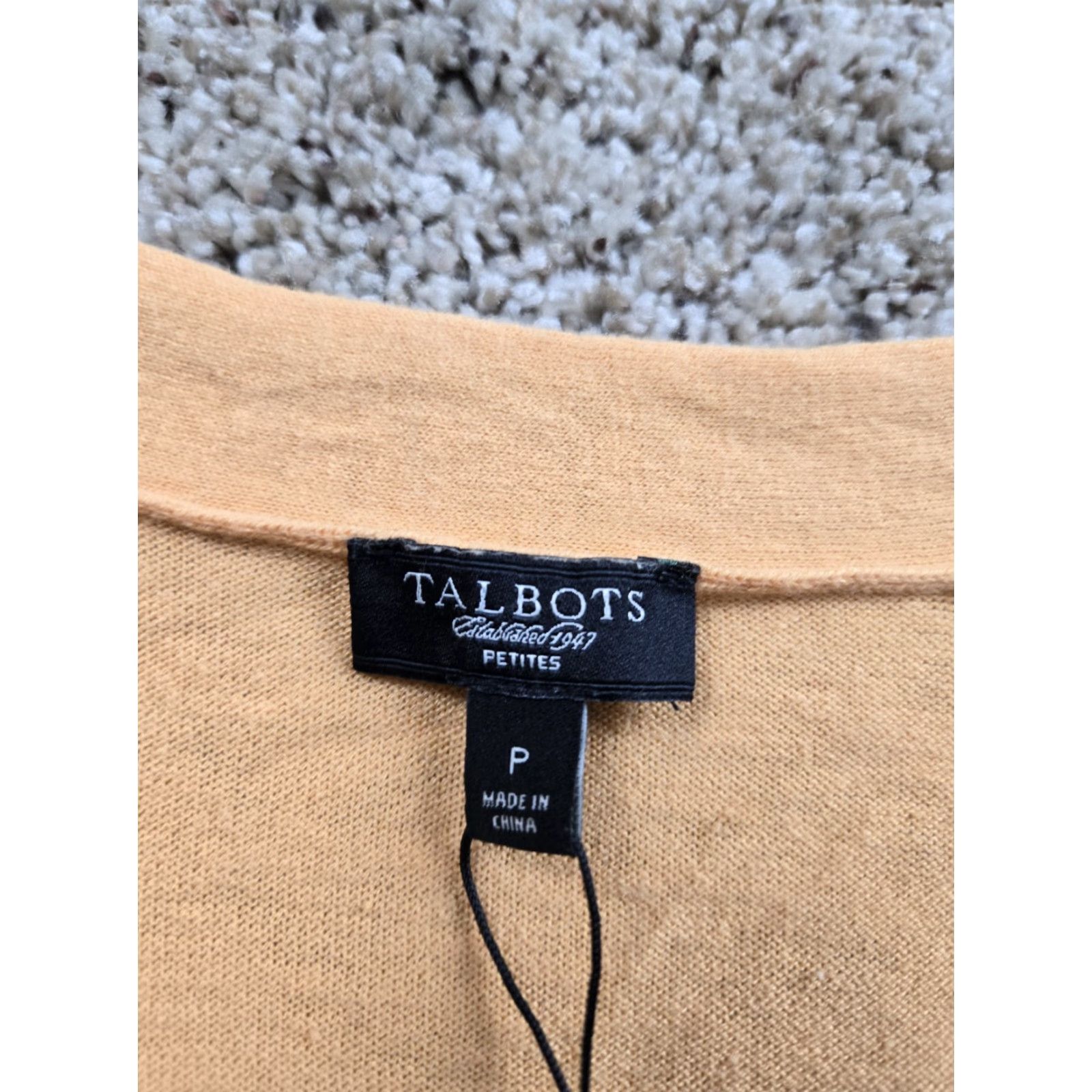 Talbots VINTAGE Talbots Sweater Womens Petite P Orange Cardigan Button Up Pockets NWT Size XXS / US 00 / IT 34 - 4 Thumbnail
