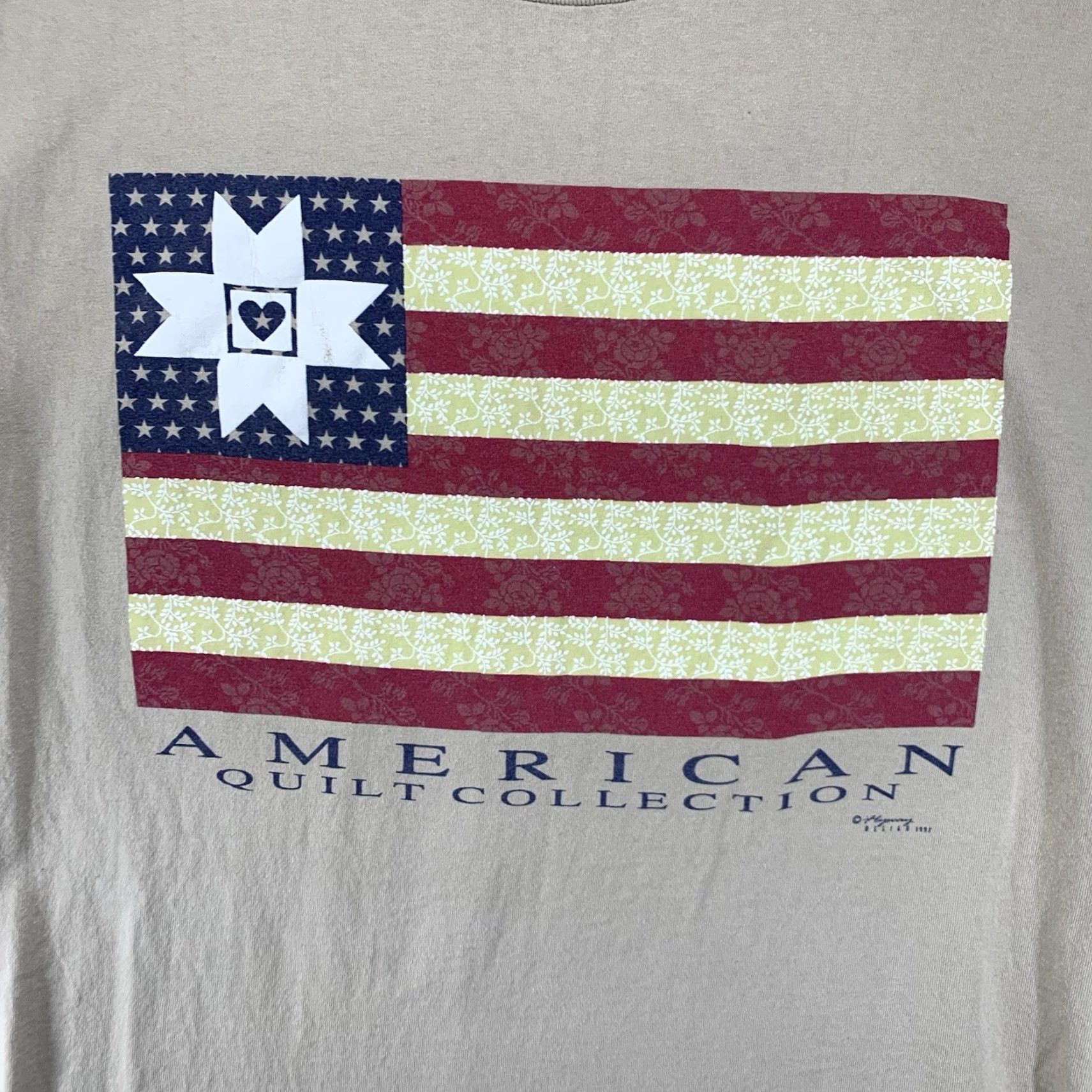 Vintage VINTAGE 90s Celebration Of American Quilts T Shirt Unisex Adult Medium Beige Cotton Arts & Crafts Made in USA Size US S / EU 44-46 / 1 - 2 Thumbnail