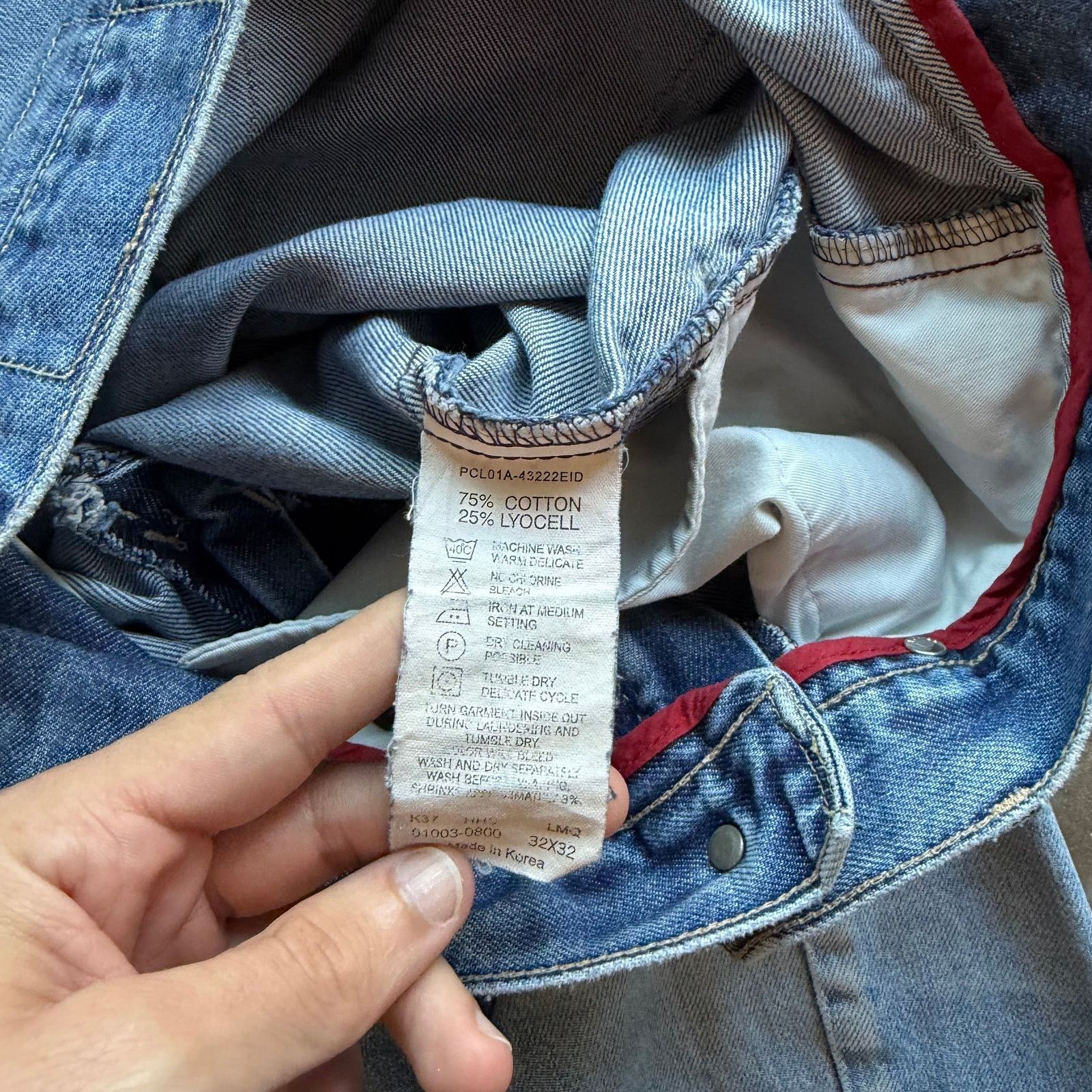 Levi's Vintage Levi’s Engineered Jeans 32x28 Light Wash Twisted Leg Size US 34 / EU 50 - 6 Thumbnail