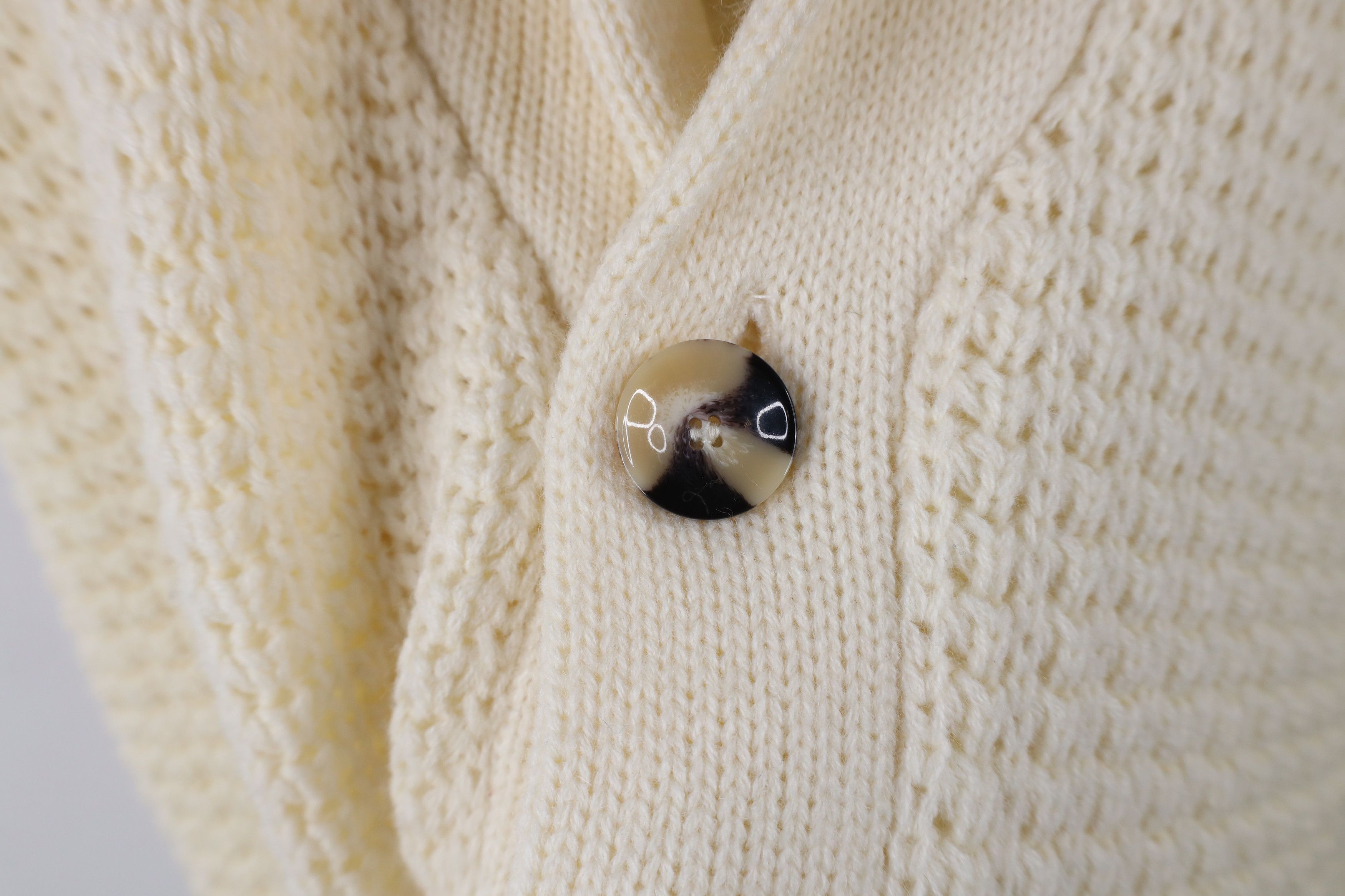 Vintage Vintage 90s Streetwear Knit Shawl Cardigan Sweater Cream Size US XXL / EU 58 / 5 - 5 Thumbnail