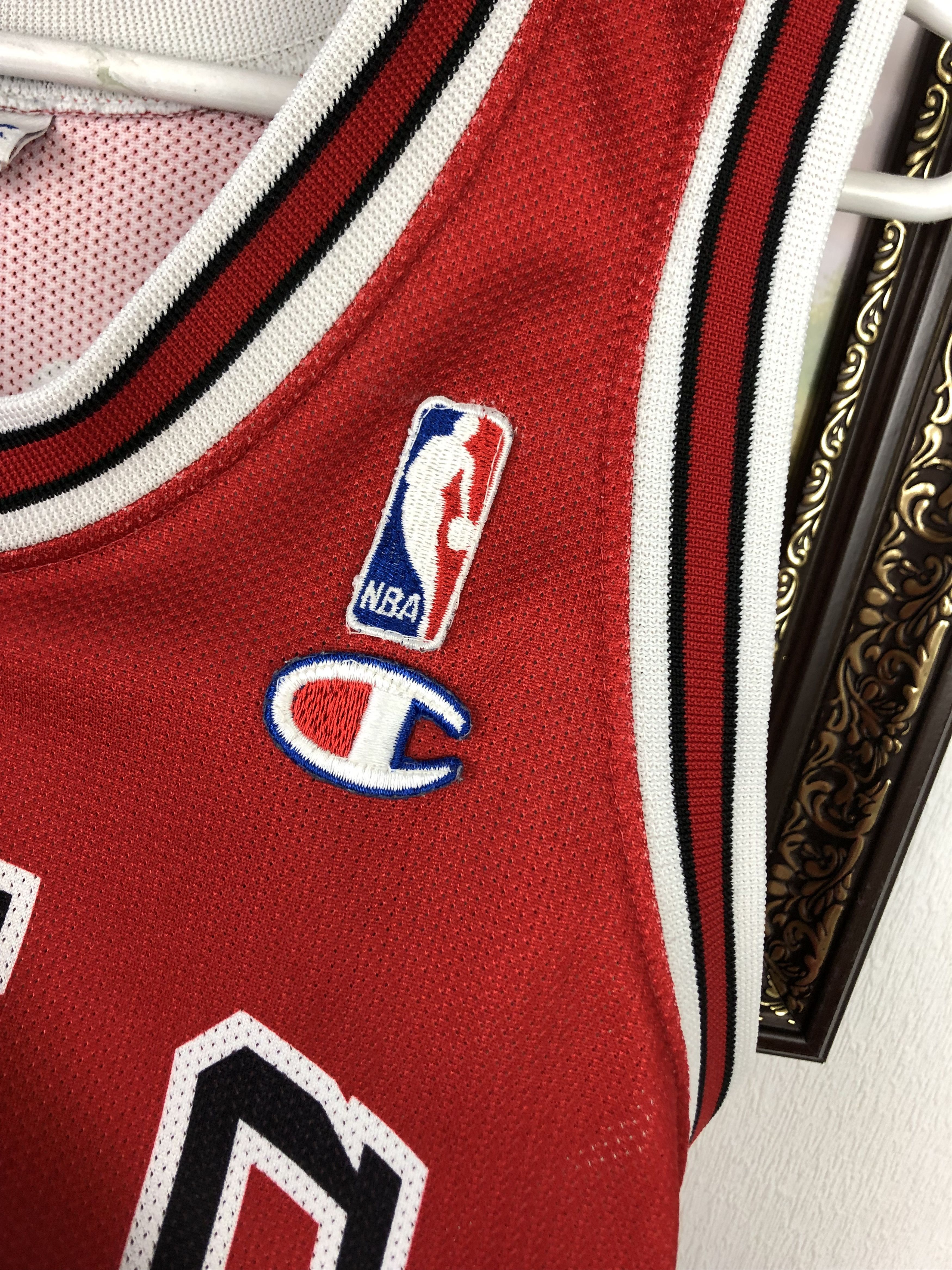 Champion Vintage 90's Champion Chicago Bulls NBA Jersey Pippen Mens Size US S / EU 44-46 / 1 - 4 Thumbnail