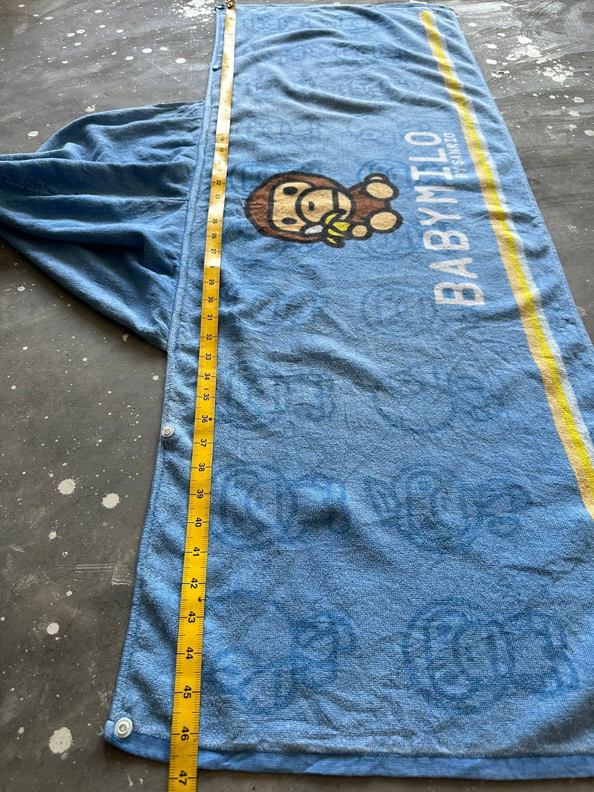 Bape 🔥Rare!!! Baby Milo by San Rio Japan Hooded Towel Unisex Size ONE SIZE - 5 Thumbnail