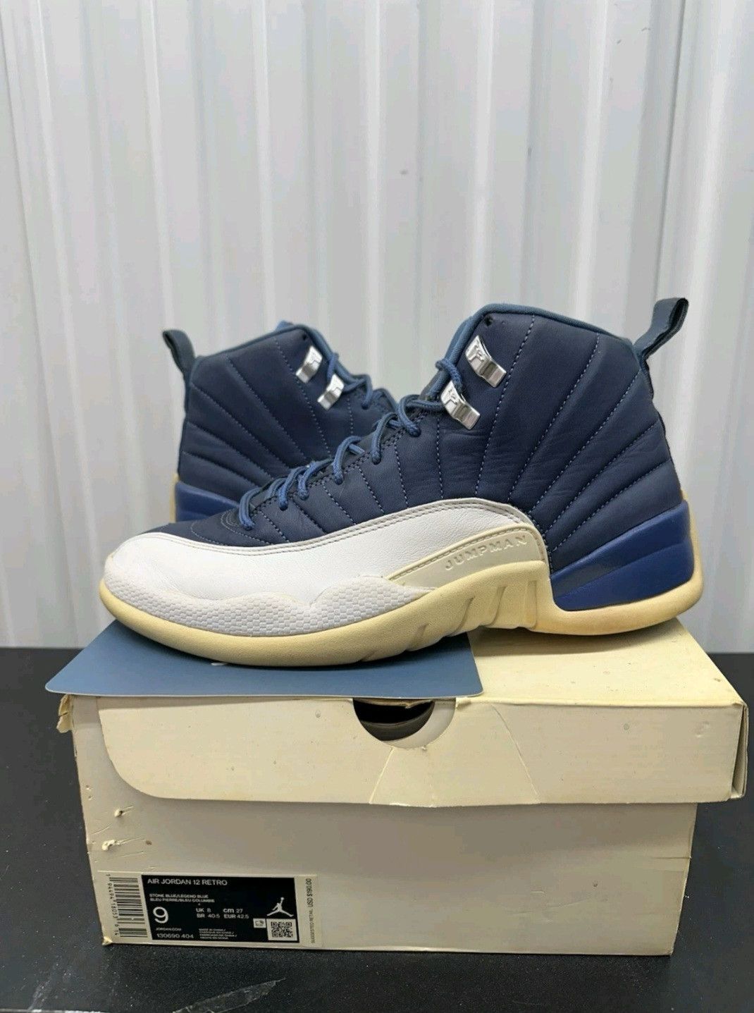 Jordan Brand Nike Air Jordan Retro 12 Indigo 130690404 Size 9 Men Size US 9 / EU 42 - 1 Thumbnail