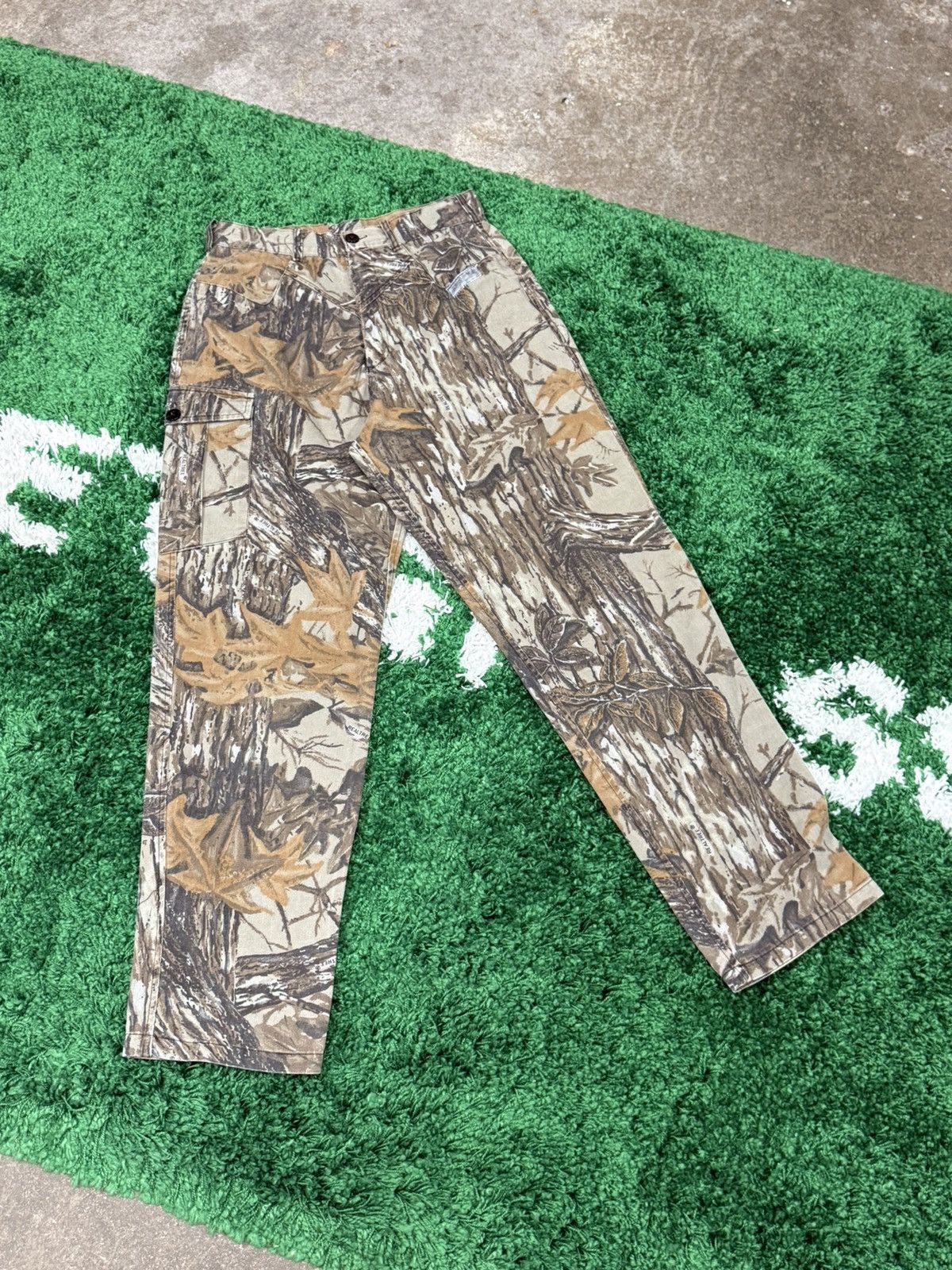 Realtree Vintage Realtree Camo Pants 90s Sz. 28 x 31 Size US 28 / EU 44 - 1 Thumbnail