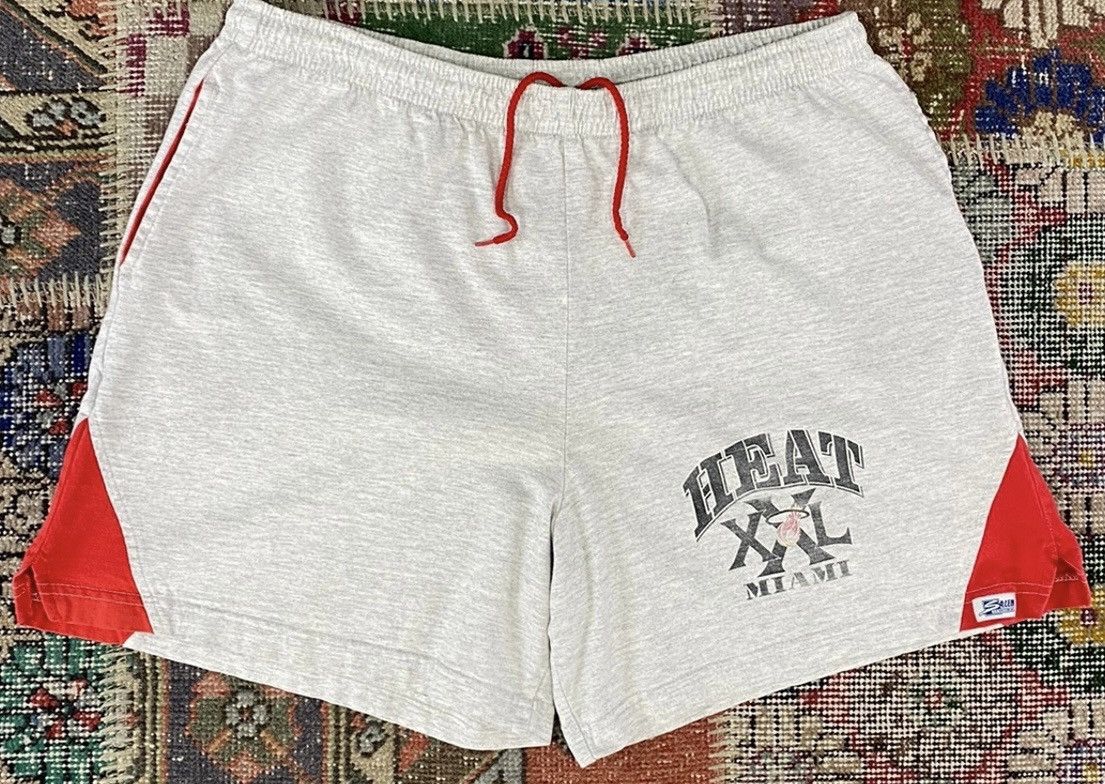 Salem Sportswear Vintage Rare Miami Heat Salem Shorts Size US 38 / EU 54 - 1 Thumbnail