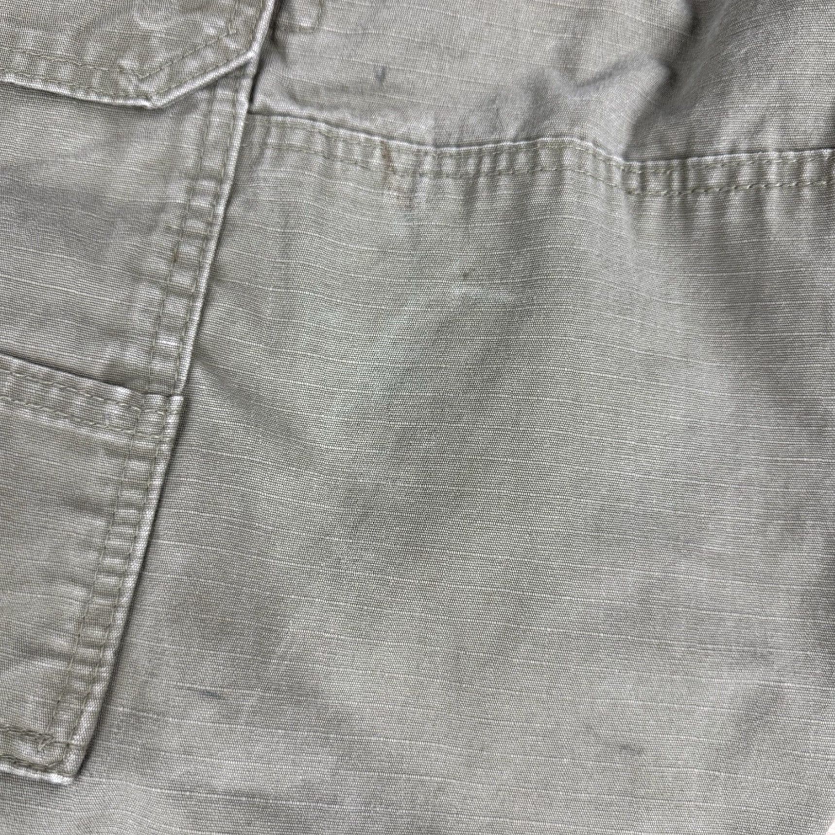 Wrangler VINTAGE Wrangler Riggs Canvas Double Knee Cargo Pants Green Y2K Carpenter 38x30 Mens Size US 38 / EU 54 - 2 Thumbnail