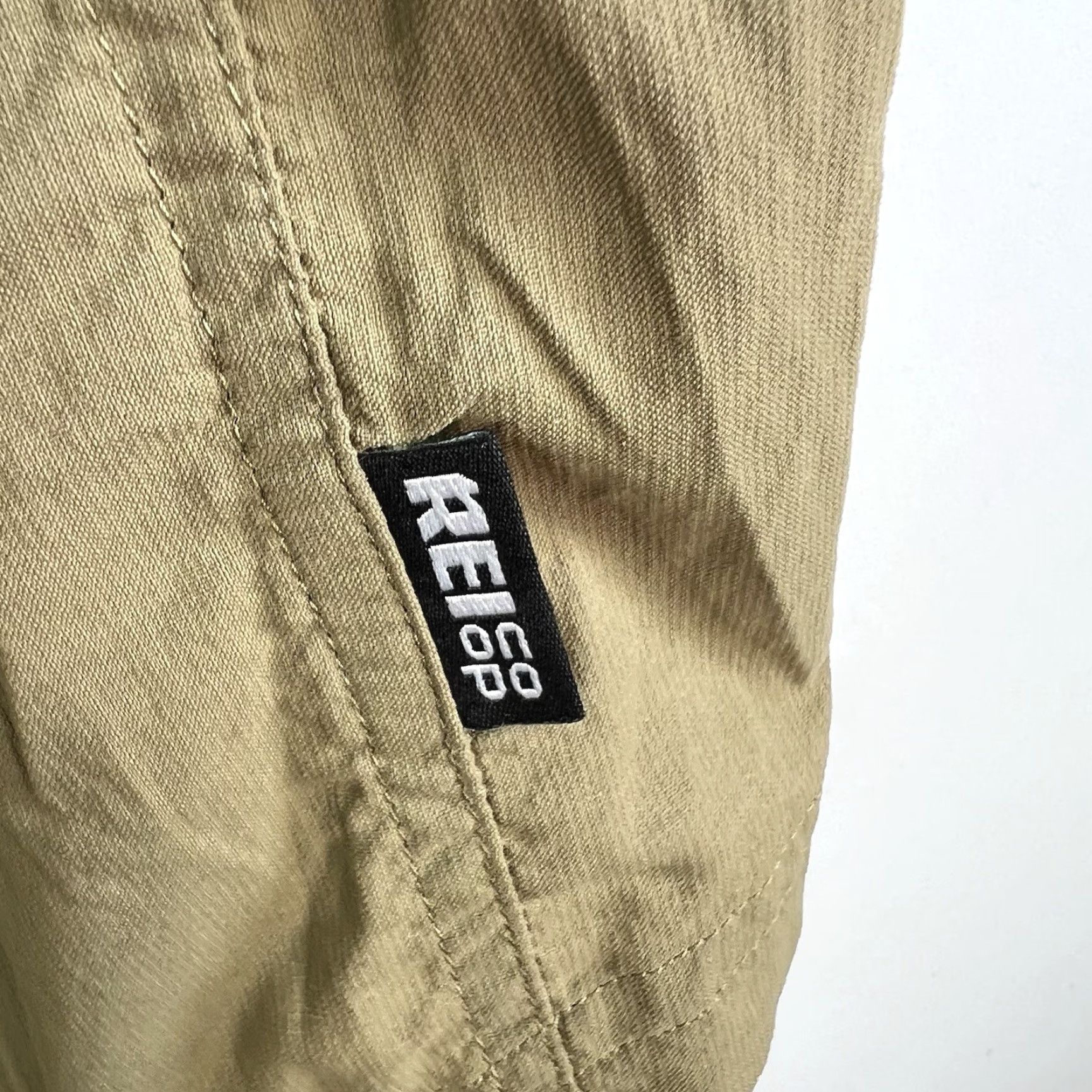 Vintage REI Button-Up Sahara Capture Men’s Size L Tan Long Sleeve Nylon Shirt Size US L / EU 52-54 / 3 - 5 Thumbnail