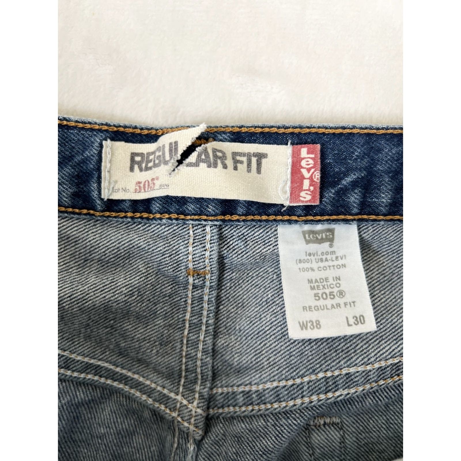 Levi's VINTAGE Levi’s 505 Jeans - 36x30 - Denim - Blue - Regular Fit - 5-Pocket - Zip - Mid Rise - Mexico - USA Theme - 90s - Men's Size US 36 / EU 52 - 5 Thumbnail