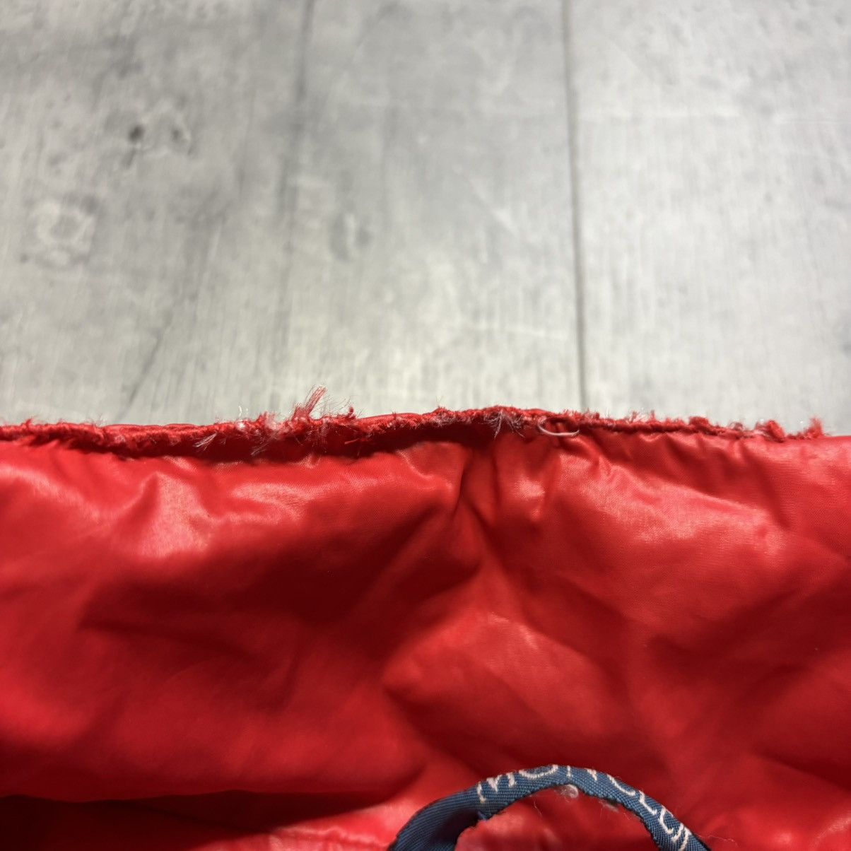 Moncler × Vintage Vintage 80’s Moncler Grenoble Red Puffer Down Jacket Size US M / EU 48-50 / 2 - 14 Thumbnail