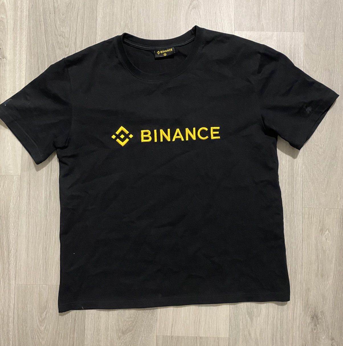 Other Binance Merch T-Shirt Size US S / EU 44-46 / 1 - 1 Thumbnail