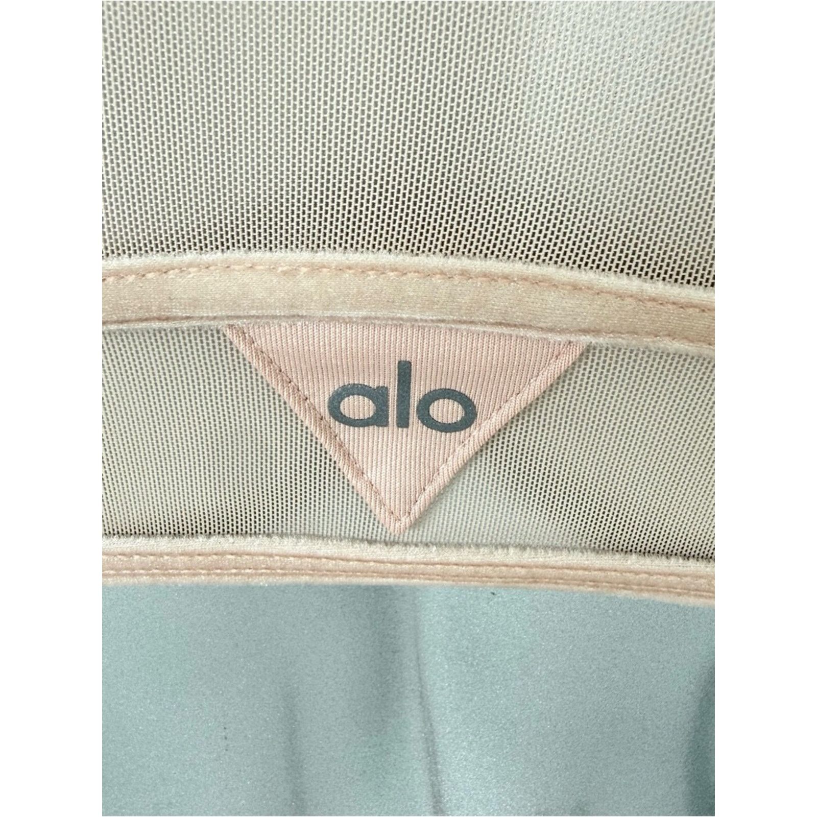 Alo Yoga ALO Yoga women velvet sport bra size M Size M / US 6-8 / IT 42-44 - 4 Thumbnail