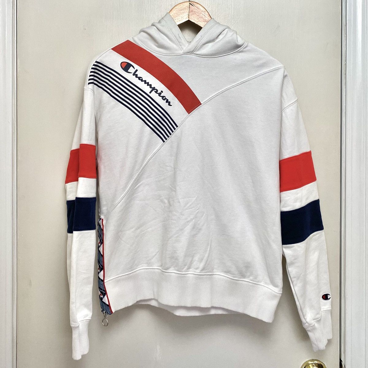 Champion Champion Vintage White Hoodie Size US S / EU 44-46 / 1 - 1 Thumbnail