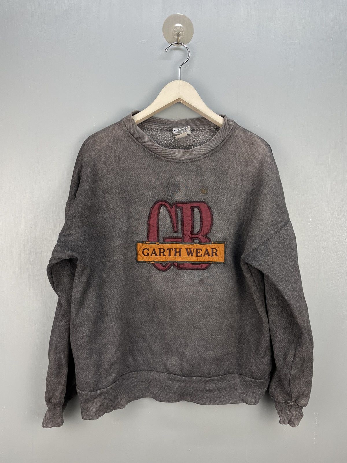 image of Vintage 90's Garth Wear Embroidery Sweatshirt in Beige, Men's (Size Large)