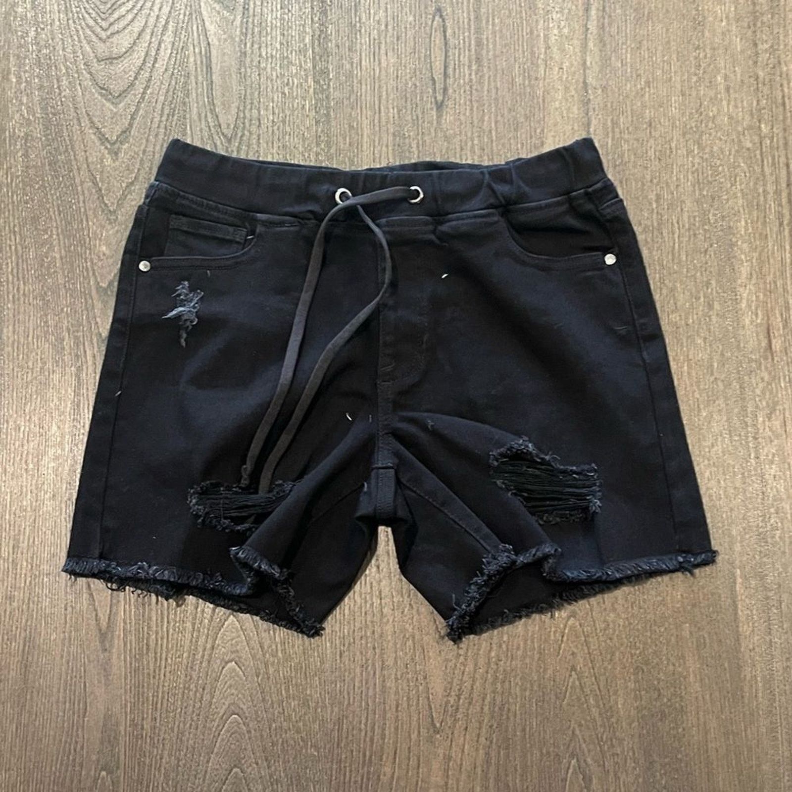 Guess NWOT Guess Black Distressed Denim Shorts Drawstring Size M Size 28" / US 6 / IT 42 - 1 Thumbnail