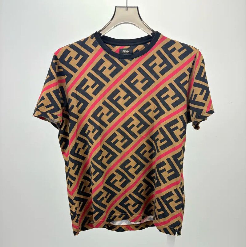 Fendi Fendi Khaki Logo T-Shirt for Women 0089 Size M / US 6-8 / IT 42-44 - 1 Thumbnail