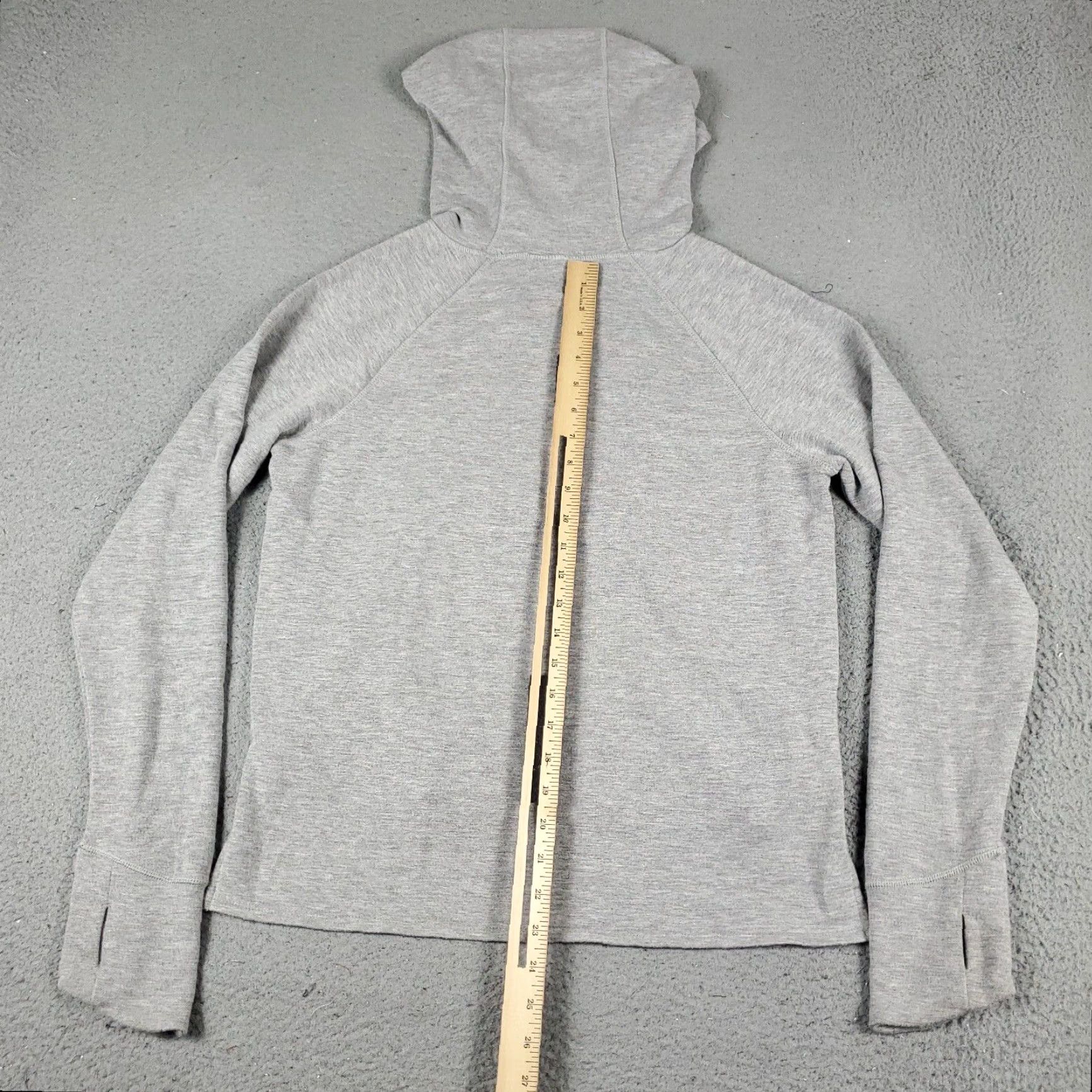 Reebok Reebok Hoodie Womens Medium Gray Pullover Long Sleeve Activewear Size M / US 6-8 / IT 42-44 - 5 Thumbnail
