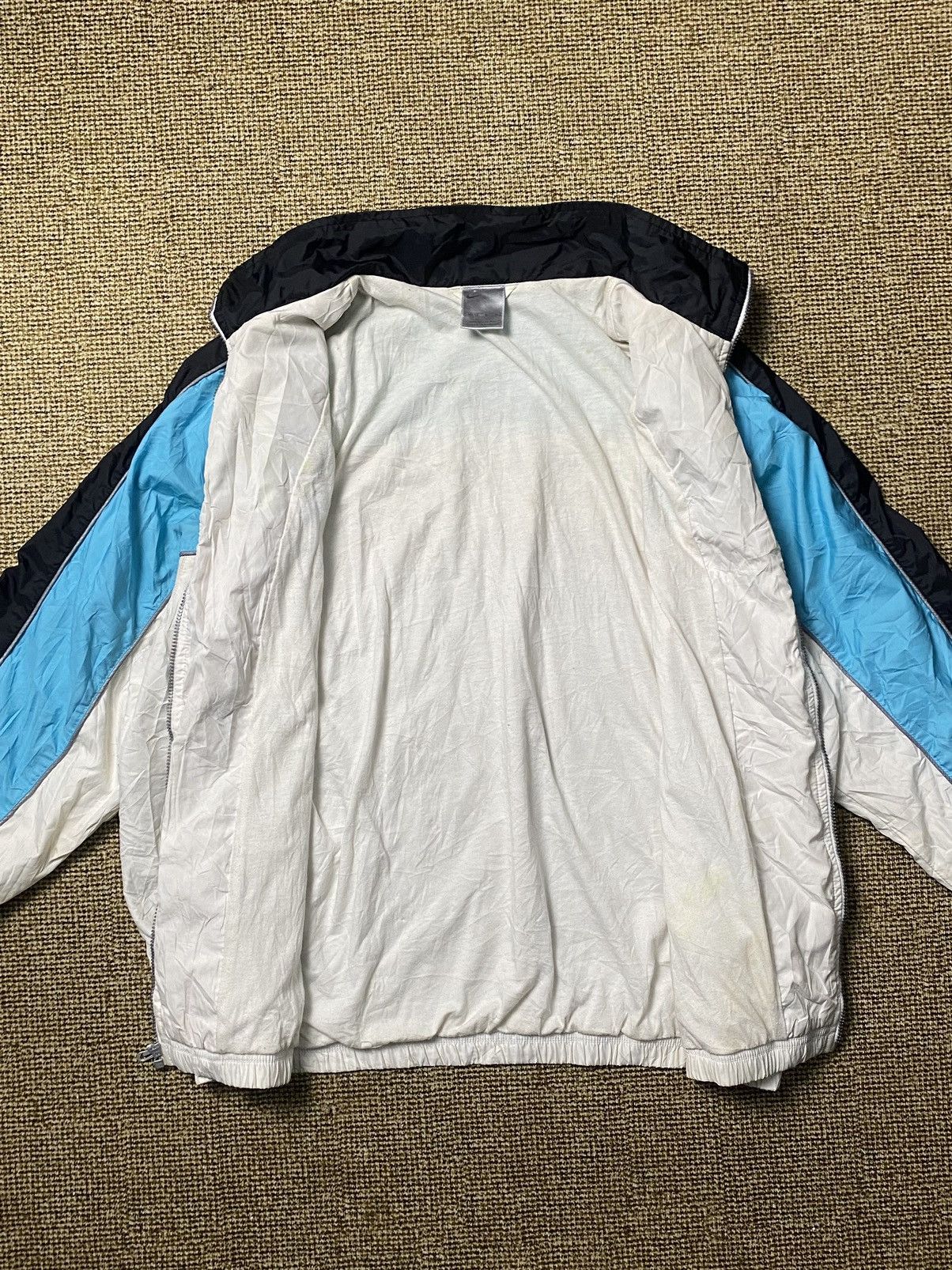 Nike × Vintage Vintage 2000s Nike Big Logo Nylon Zipper Jacket Size US M / EU 48-50 / 2 - 7 Thumbnail