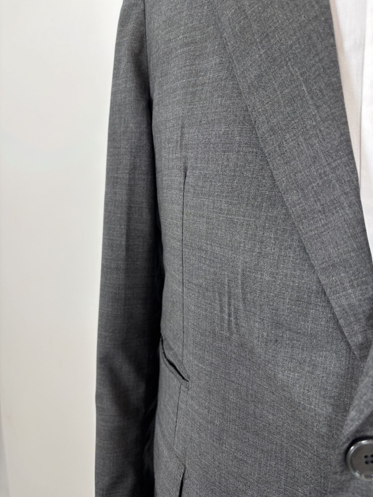 Tagliatore Tagliatore Men’s 2-Piece Gray Super 120s Wool Suit Size 40R - 8 Thumbnail