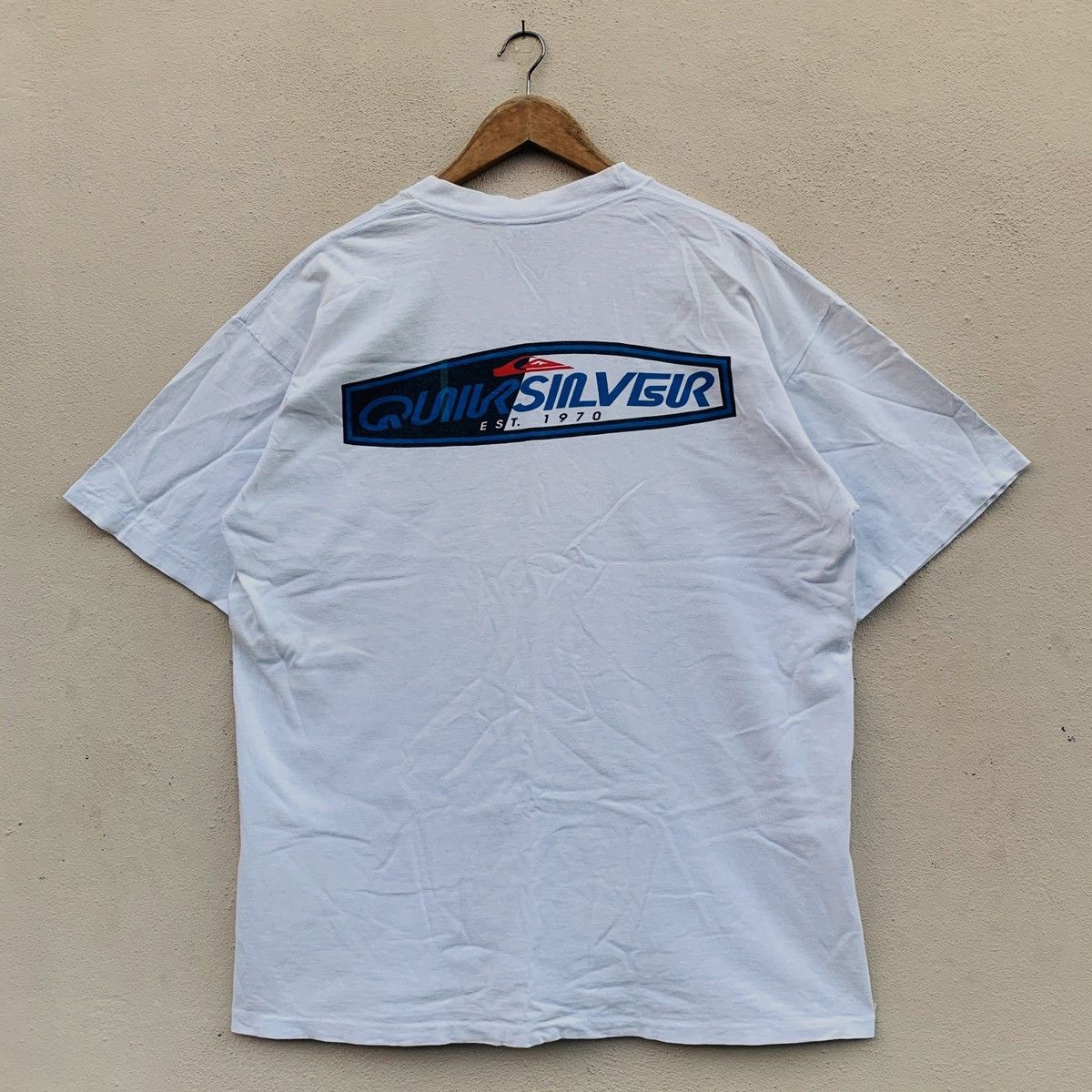 Vintage 90s QUIKSILVER USA BIG LOGO Surf Brand T-shirt