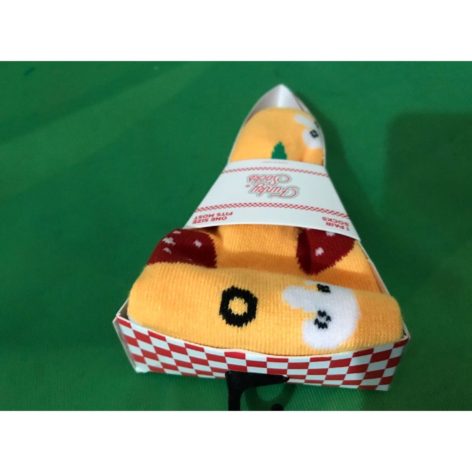 Vintage Funky Socks Pizza Socks Men 6-12 Yellow Novelty Casual Socks 6-12 Adults Mens Shirt? Size ONE SIZE - 4 Thumbnail